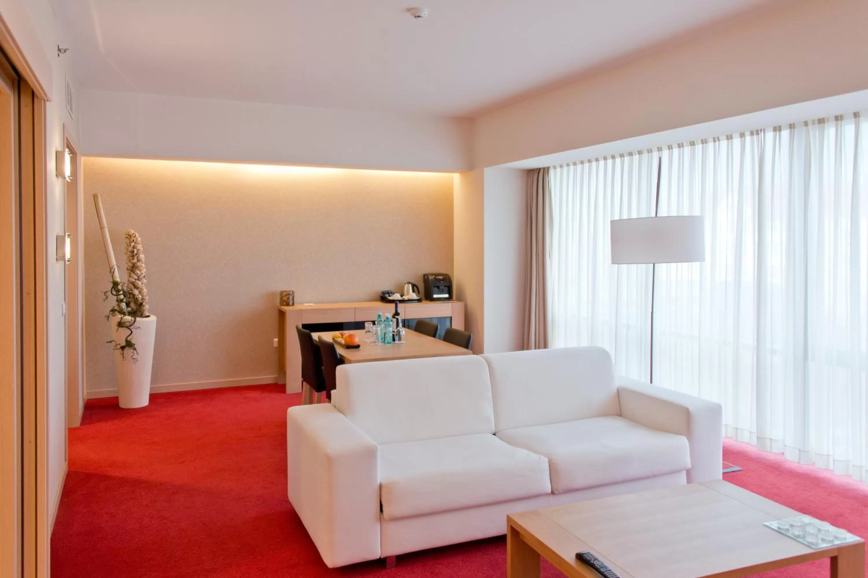 Bed in Ramada by Wyndham Oradea
