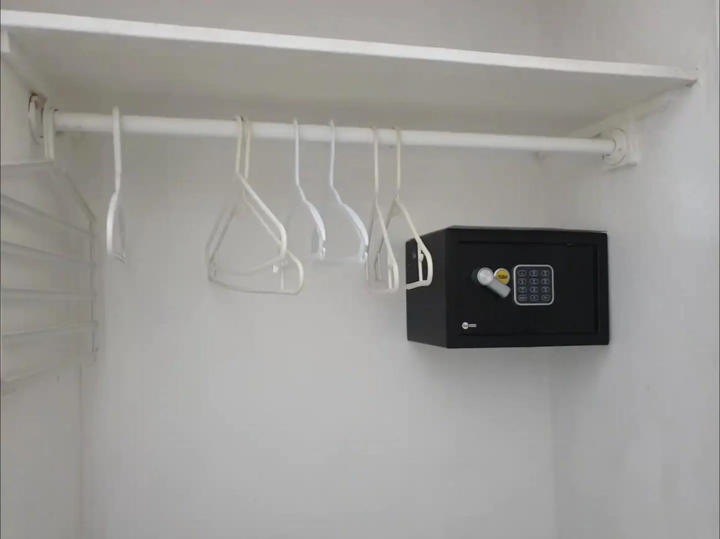 TV/Entertainment Center in Cancun Beach&Sunrise