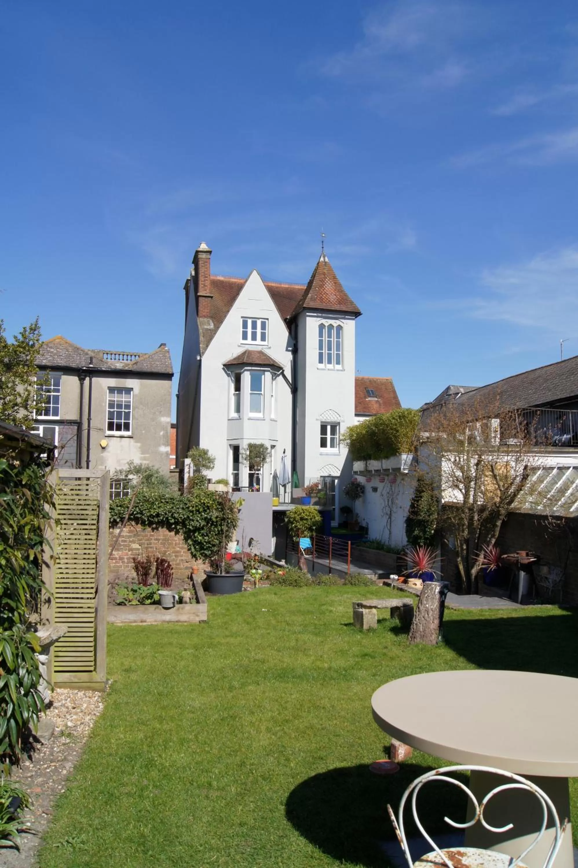 Property building in Montys Accommodation