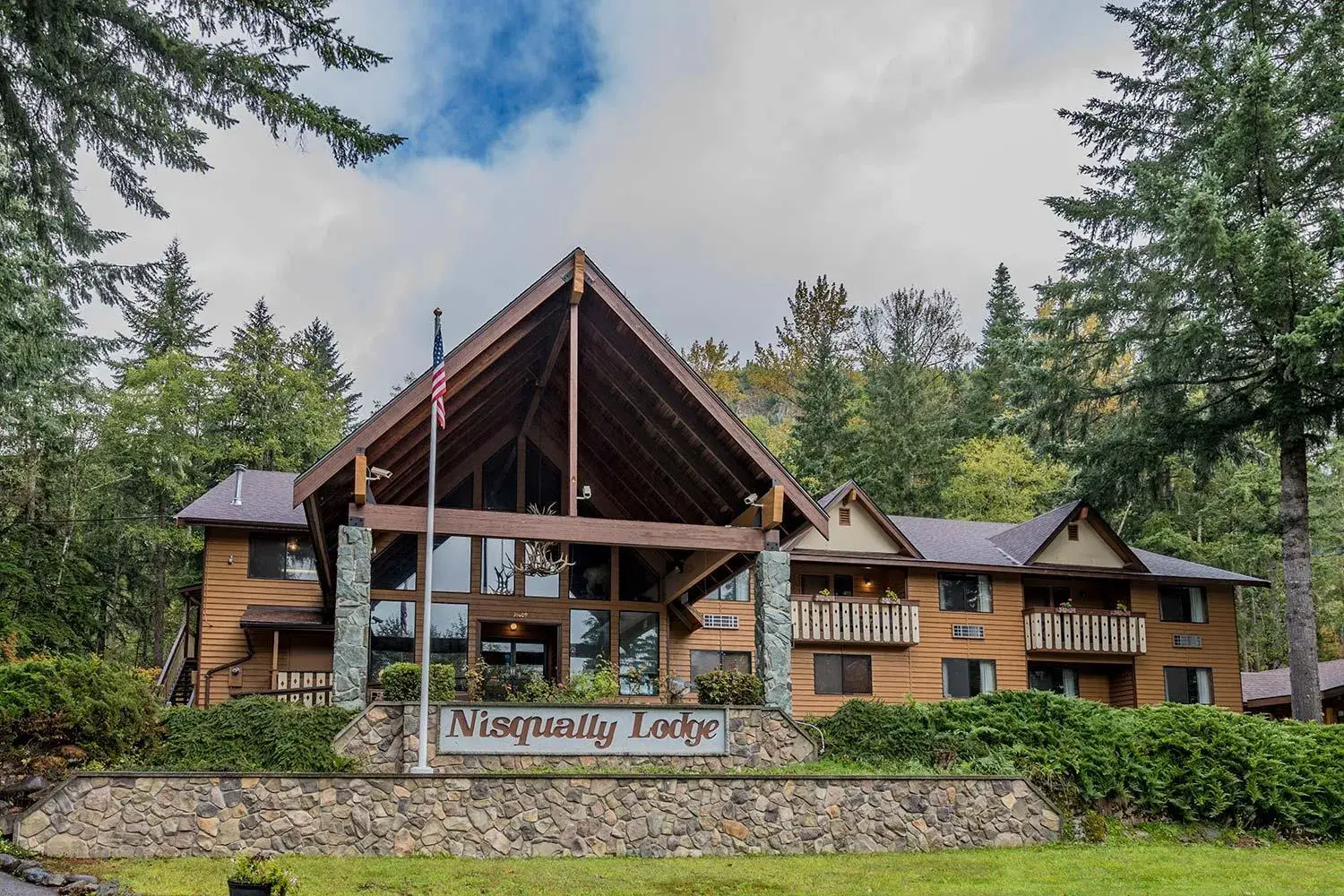 Nisqually Lodge Nisqually Lodge