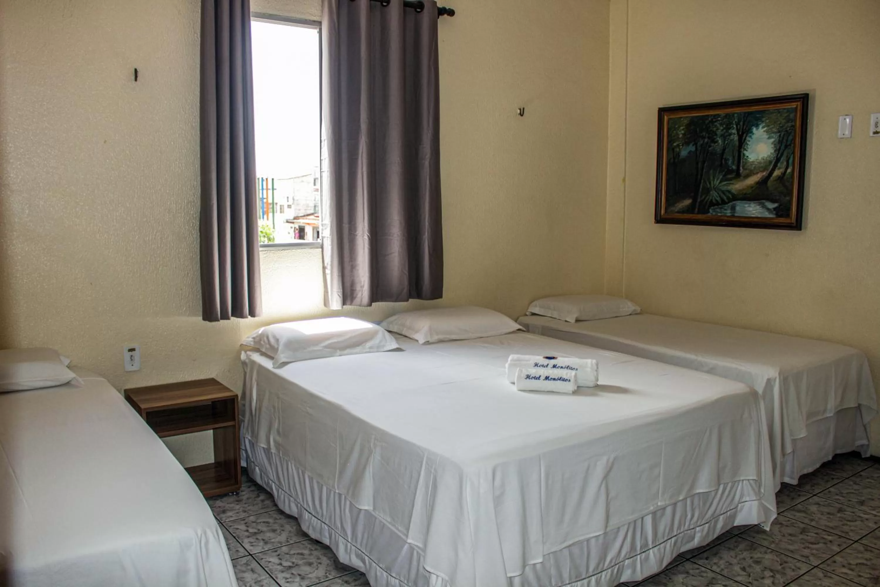 Bedroom, Bed in Hotel Monólitos