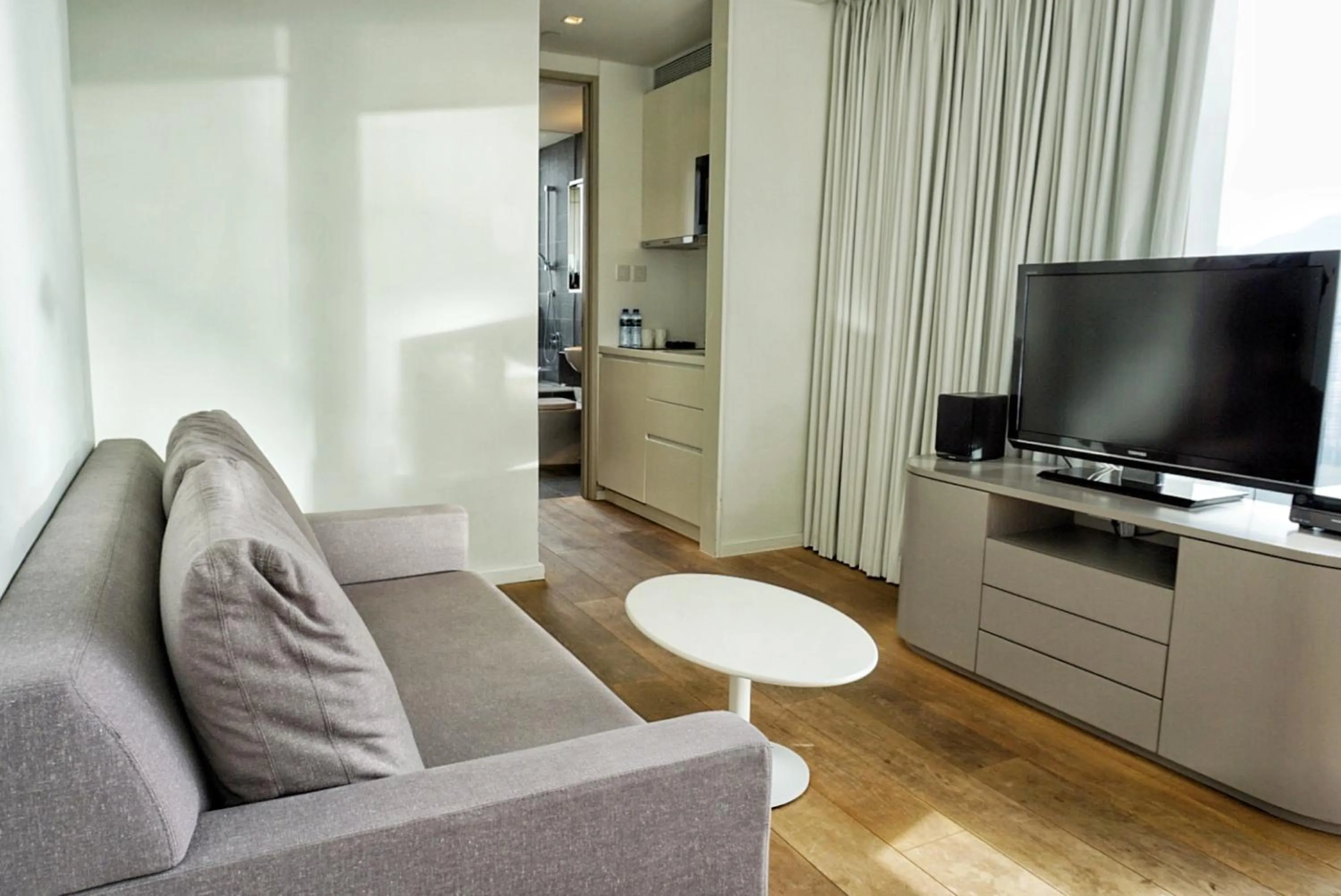 TV and multimedia in Twenty One Whitfield