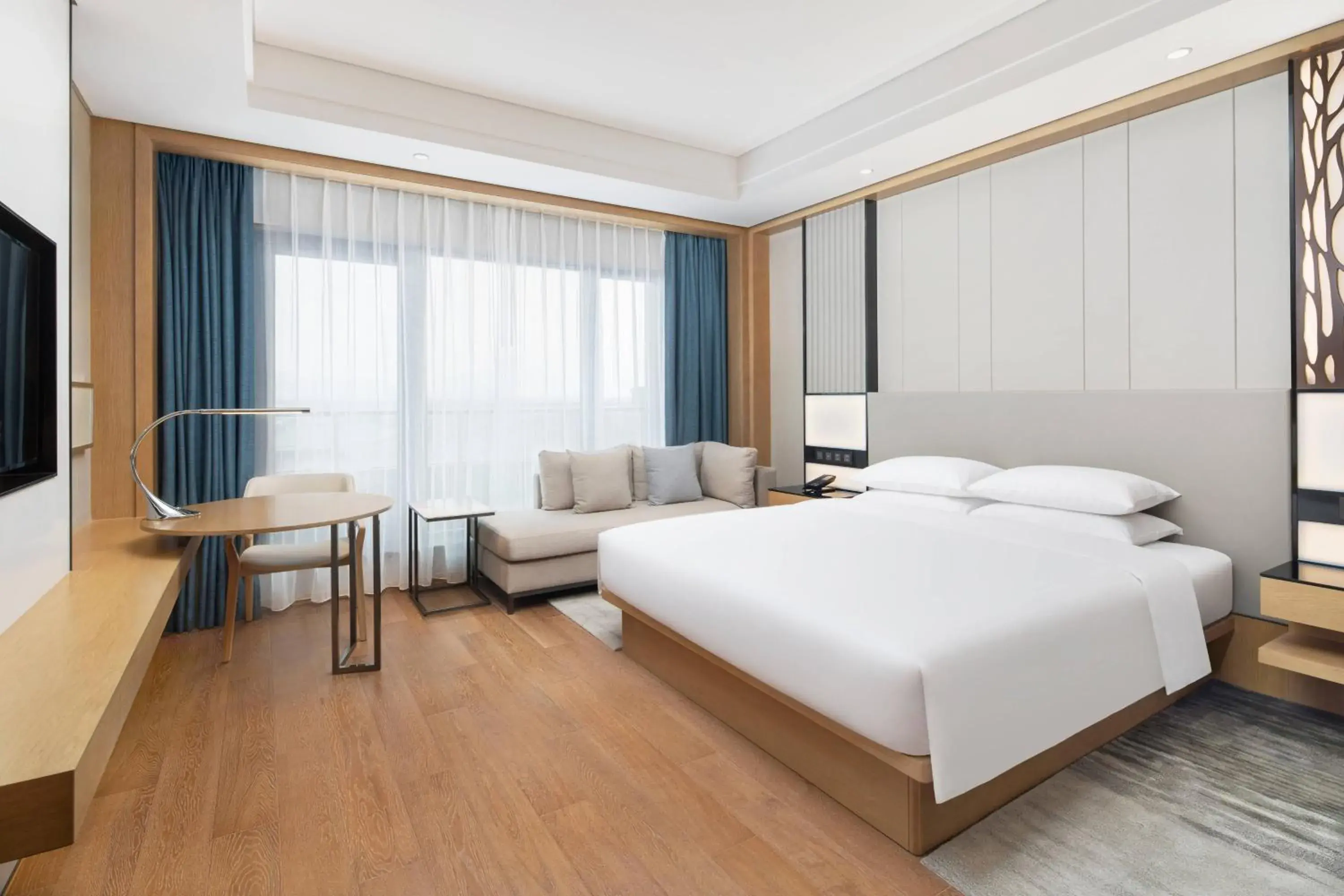 Executive lounge access, Guest room, 1 King, Garden view in Courtyard by Marriott Hangzhou West Executive lounge access, Guest room, 1 King, Garden view in Courtyard by Marriott Hangzhou West