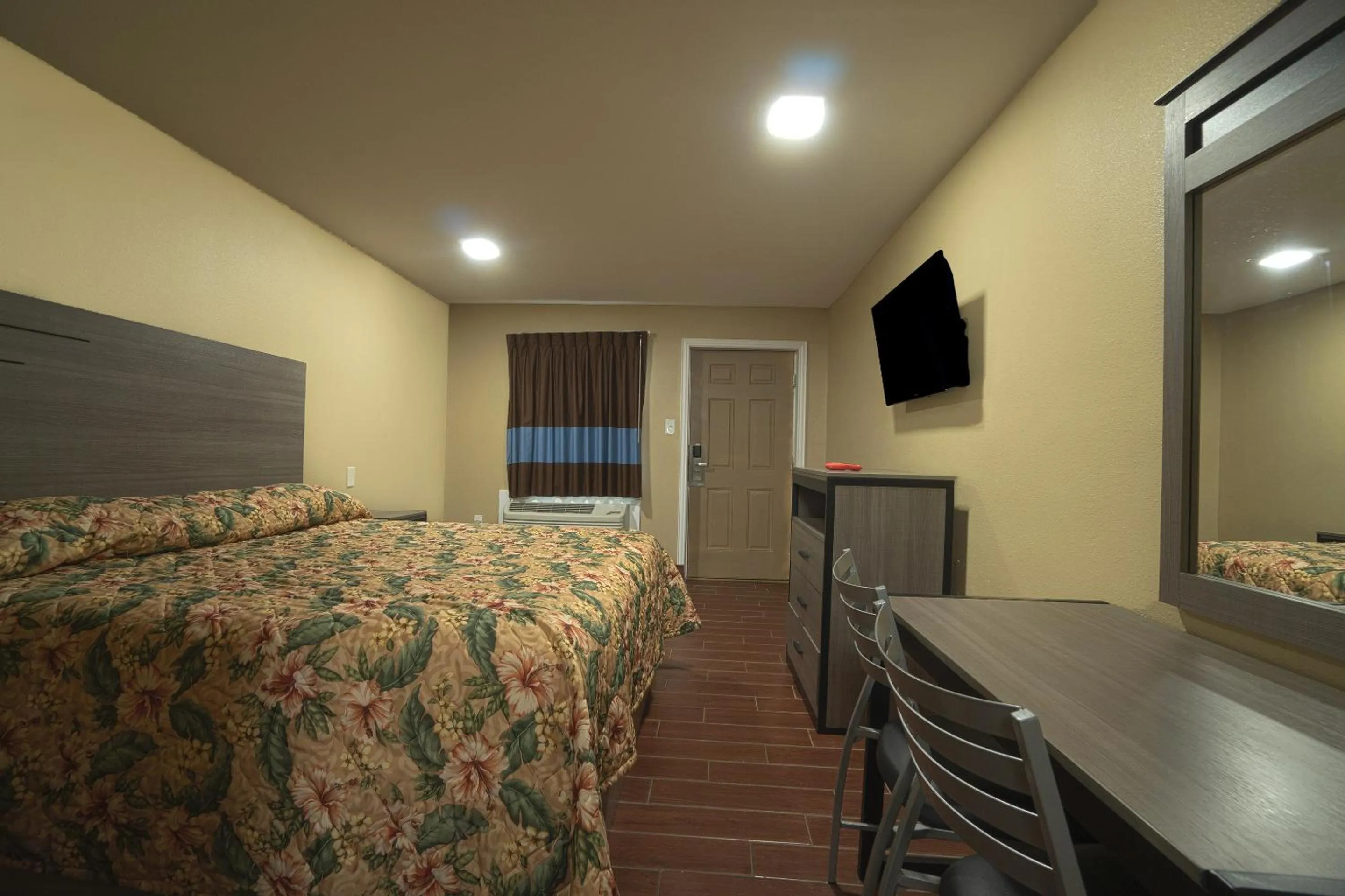 Bedroom in Days Inn by Wyndham Aransas Pass