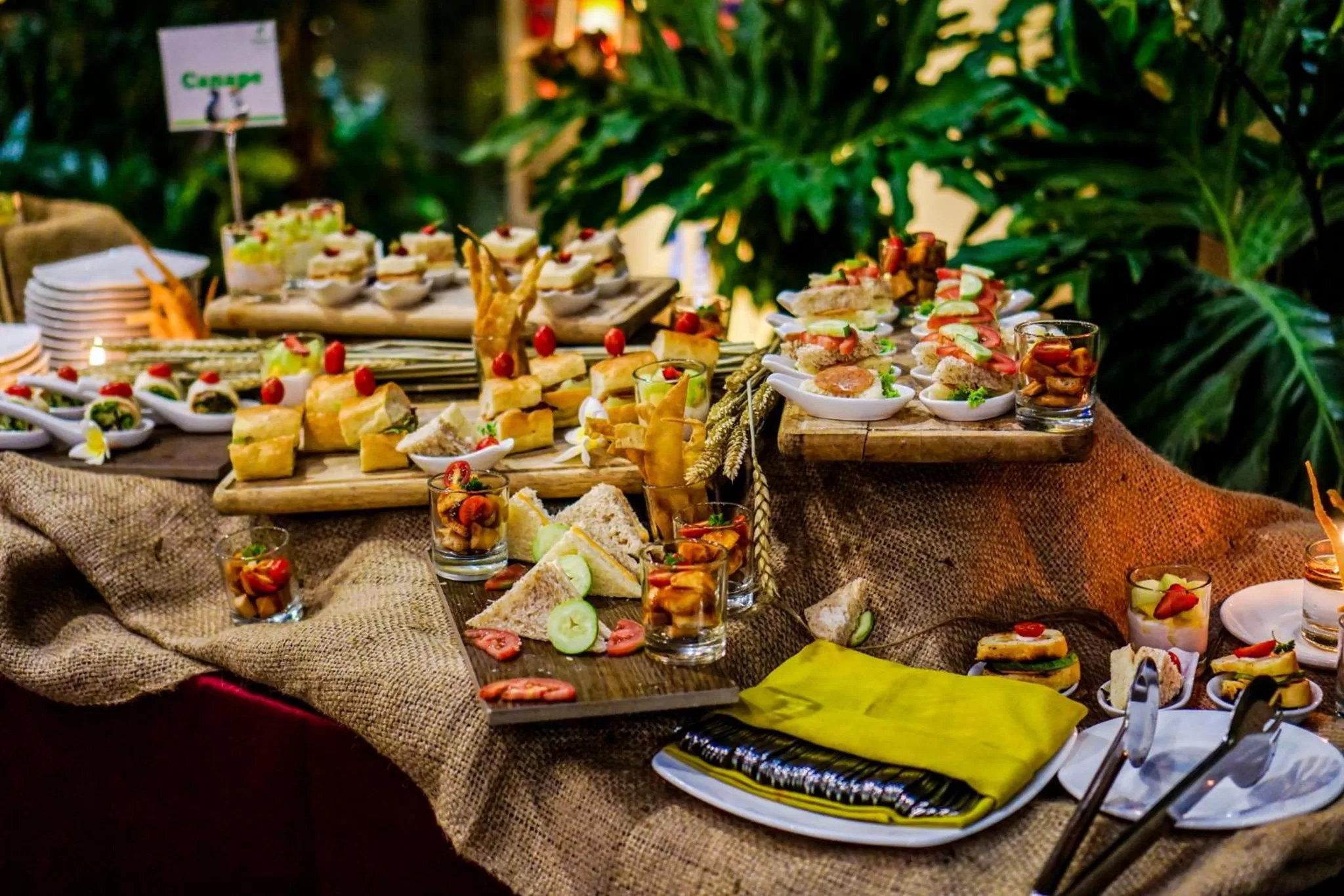 Restaurant/places to eat in Holiday Inn Cikarang Jababeka by IHG