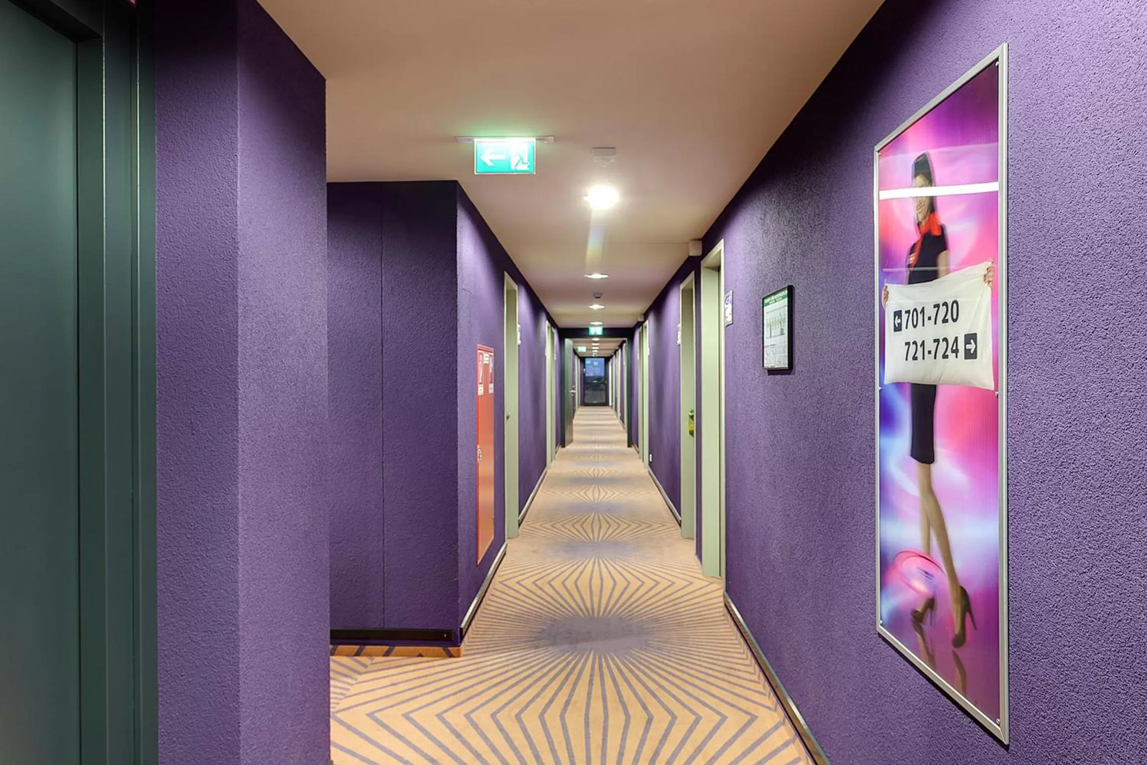 Decorative detail in MEININGER Hotel Frankfurt Main / Airport