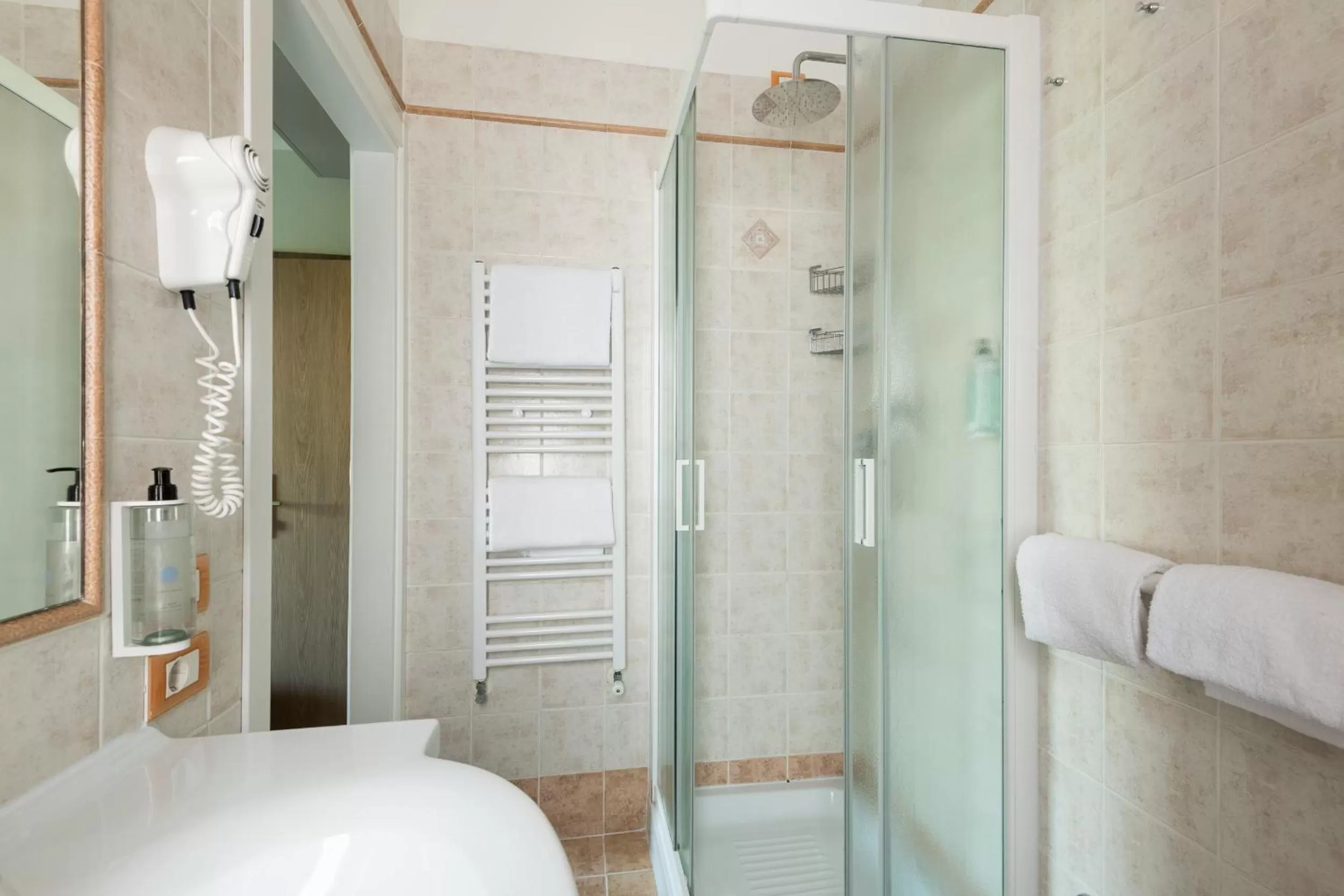 Shower in Hotel Marco Polo 3 Stelle Superior