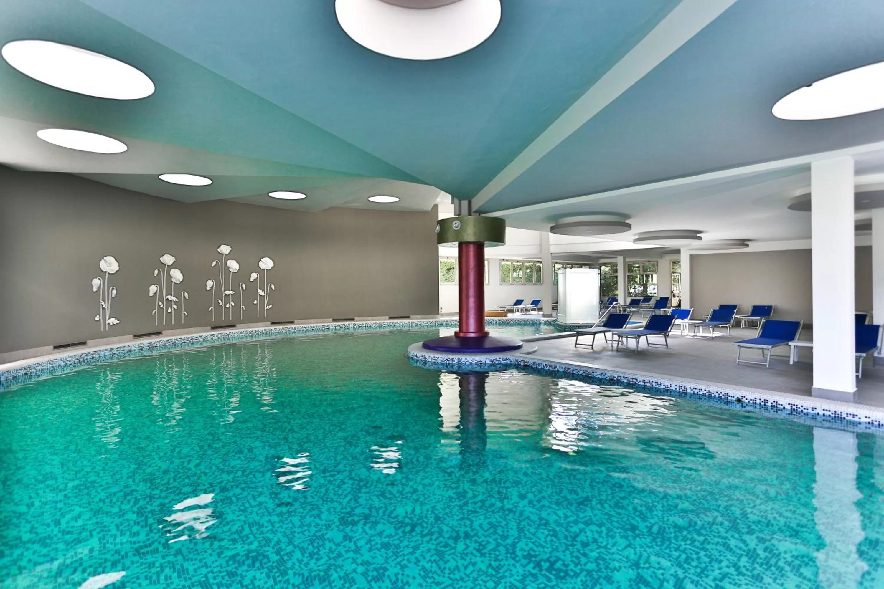 Swimming pool in Hotel Savoia Thermae & SPA