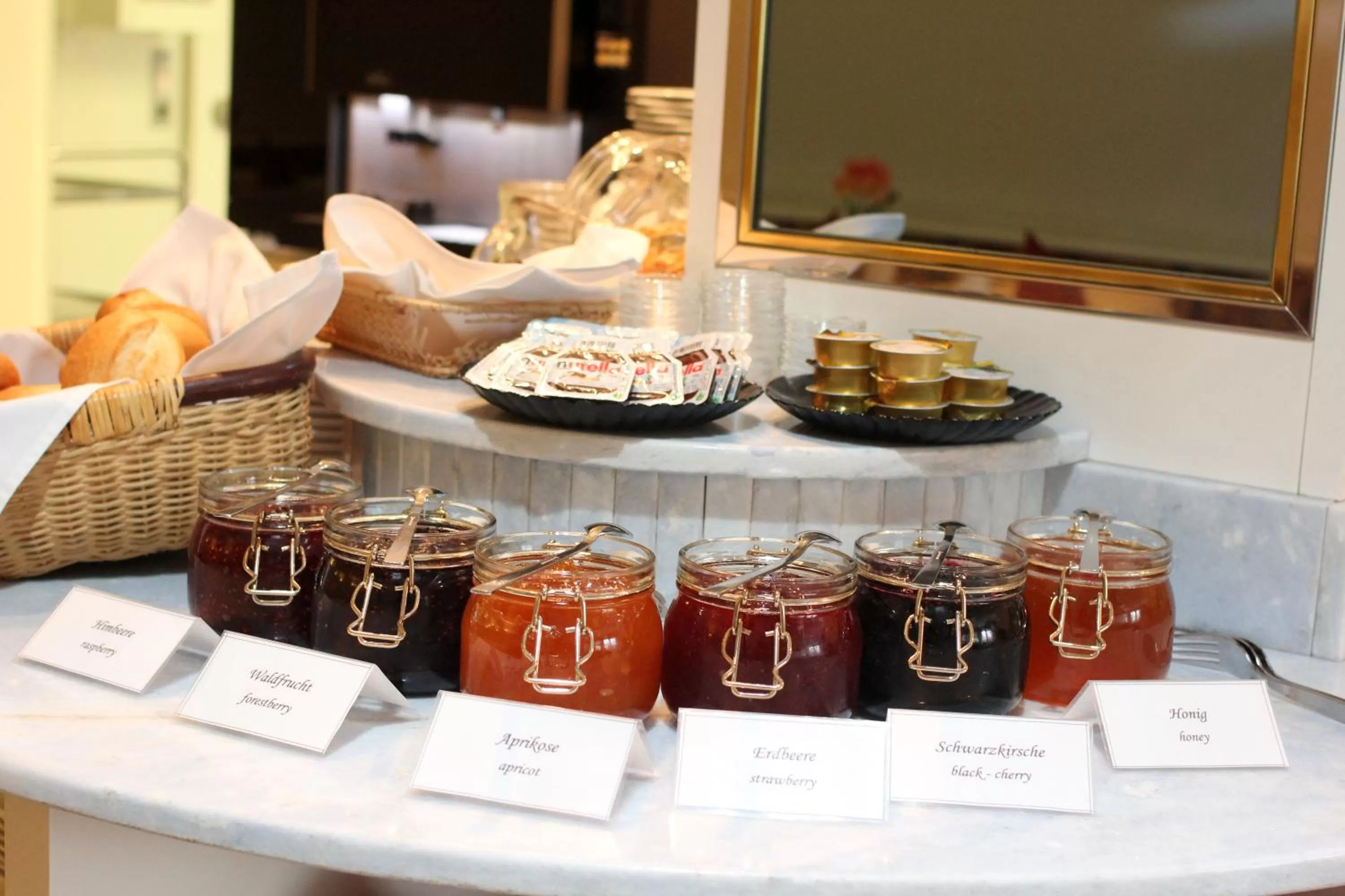 Food and drinks in LeoMar Hotel