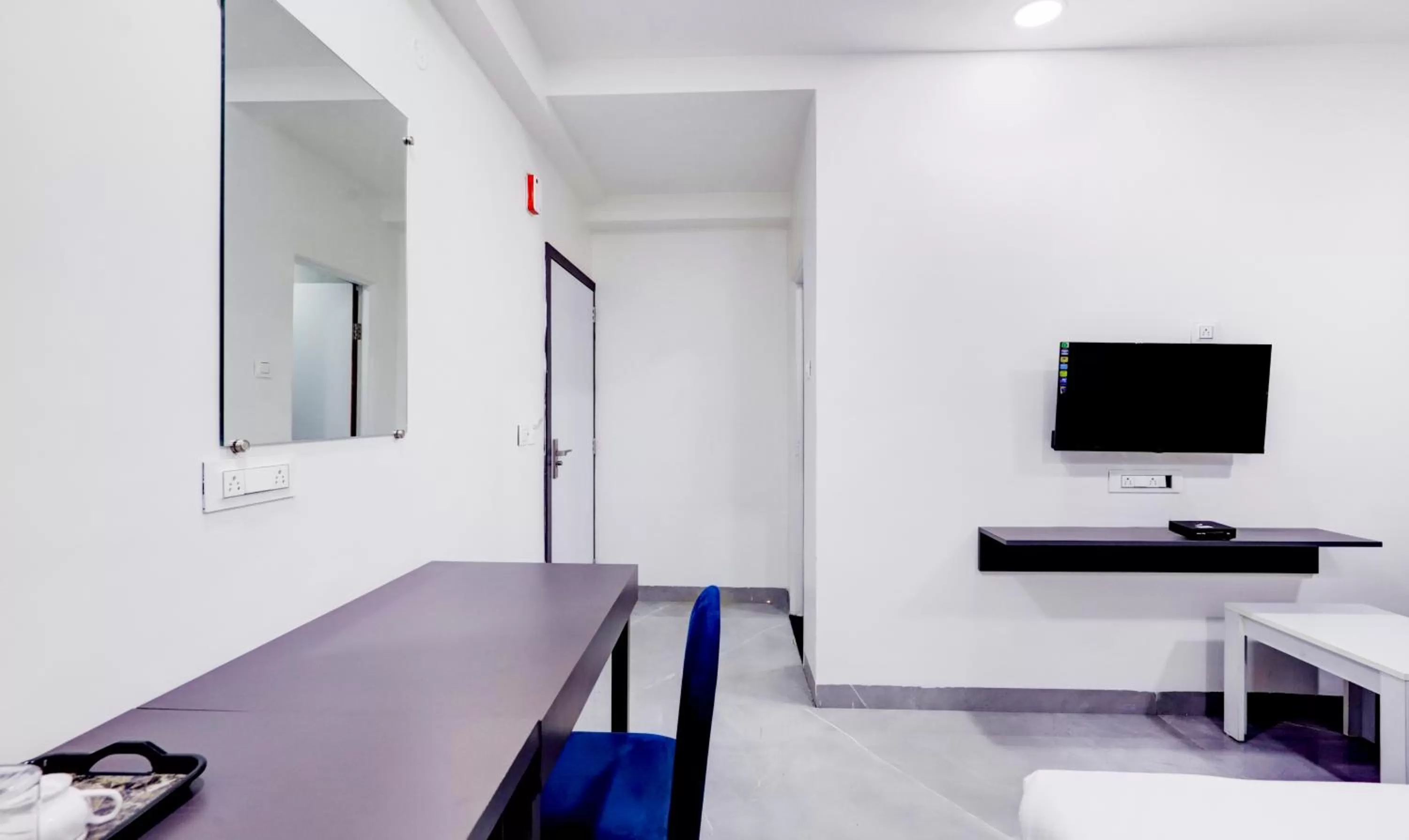 TV and multimedia in Treebo Finesta Suites, Nagpur Airport