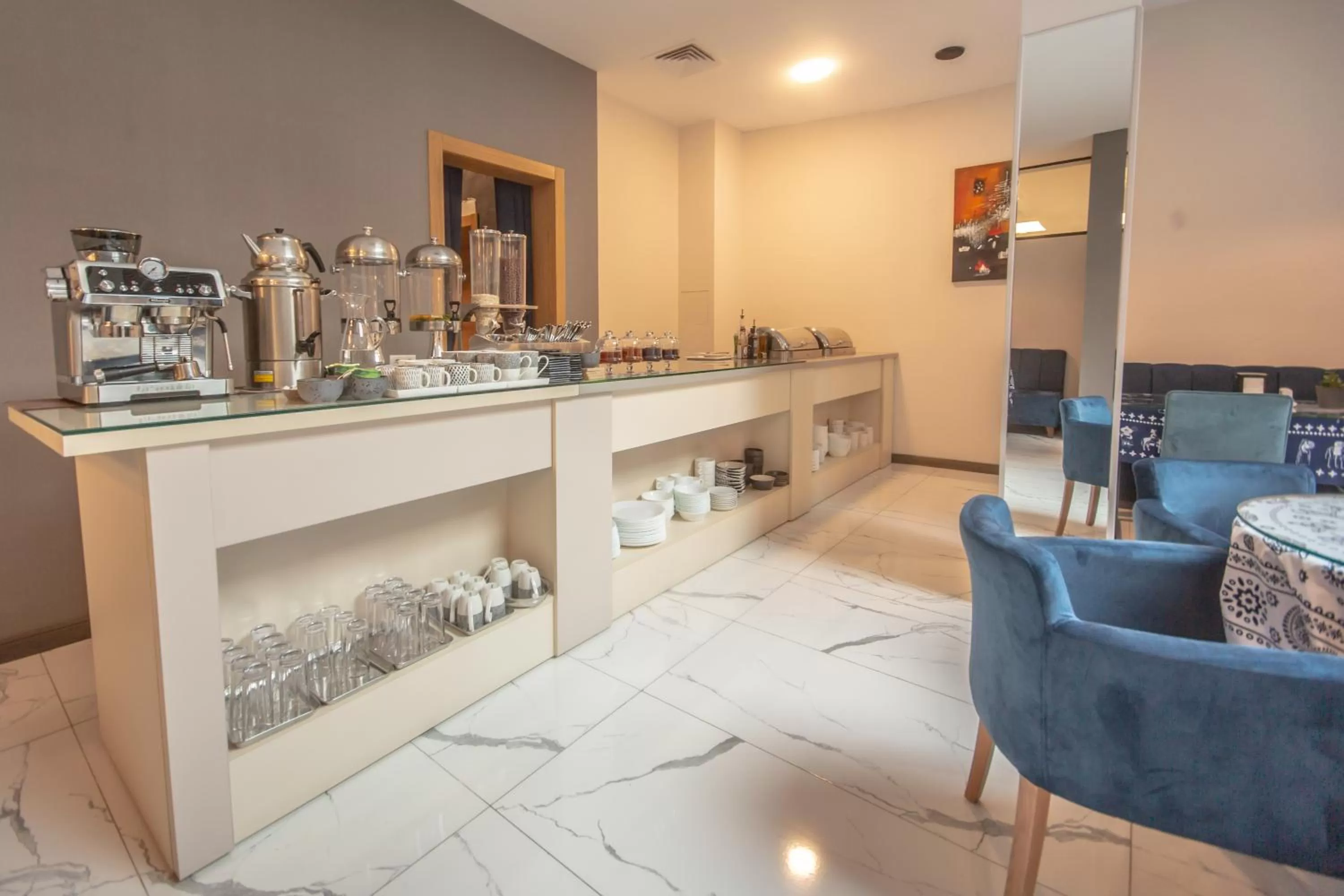 Coffee/tea facilities in Hotel Banovani