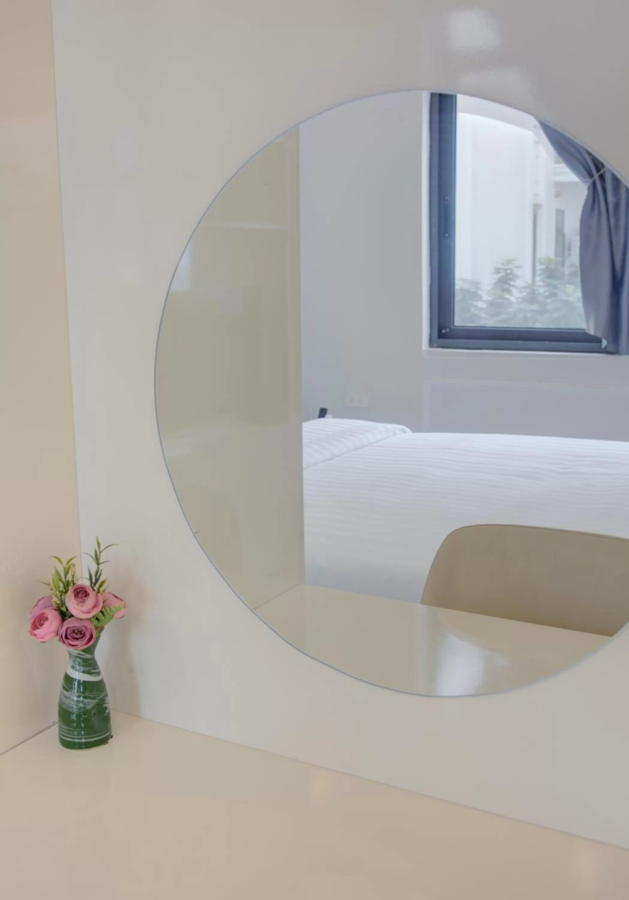 Bed in The Flamboyant #StayWork Vinhomes Marina