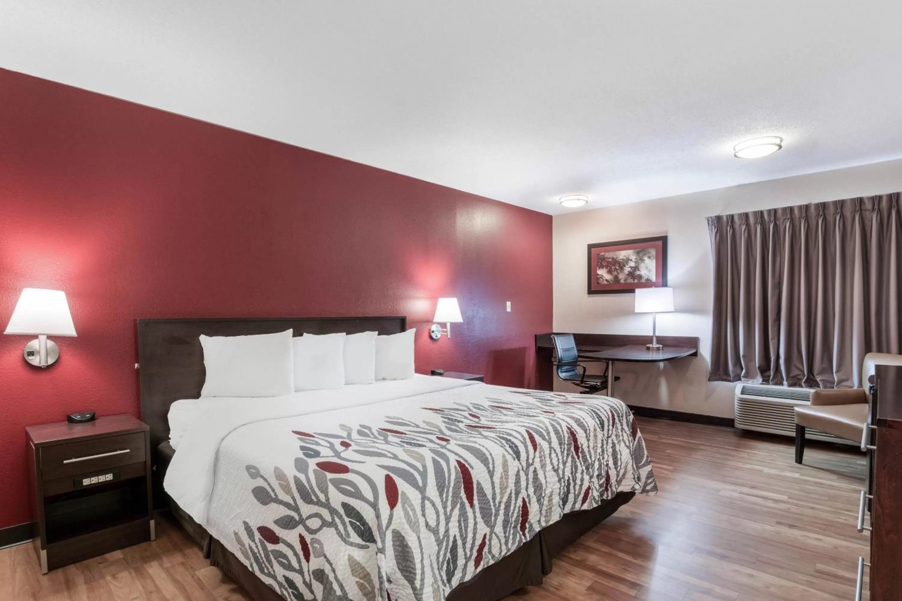 Bedroom, Bed in Red Roof Inn Richmond, KY