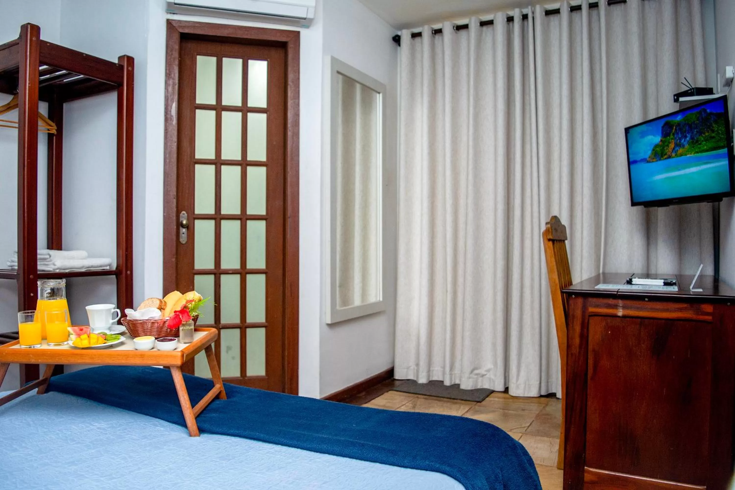 TV and multimedia, Bed in Villa Bella Ferradura