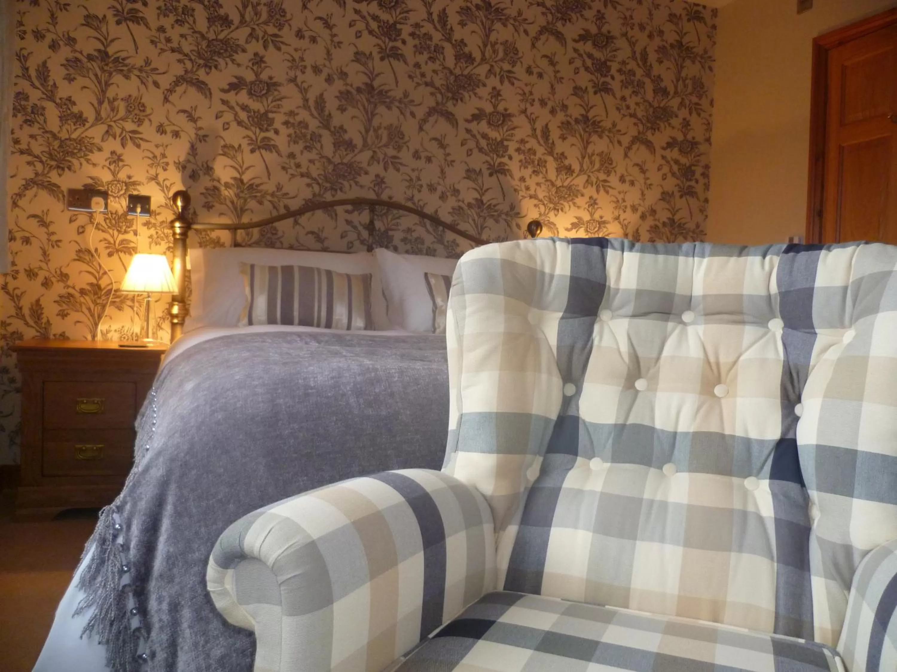 Bedroom, Bed in Moor View