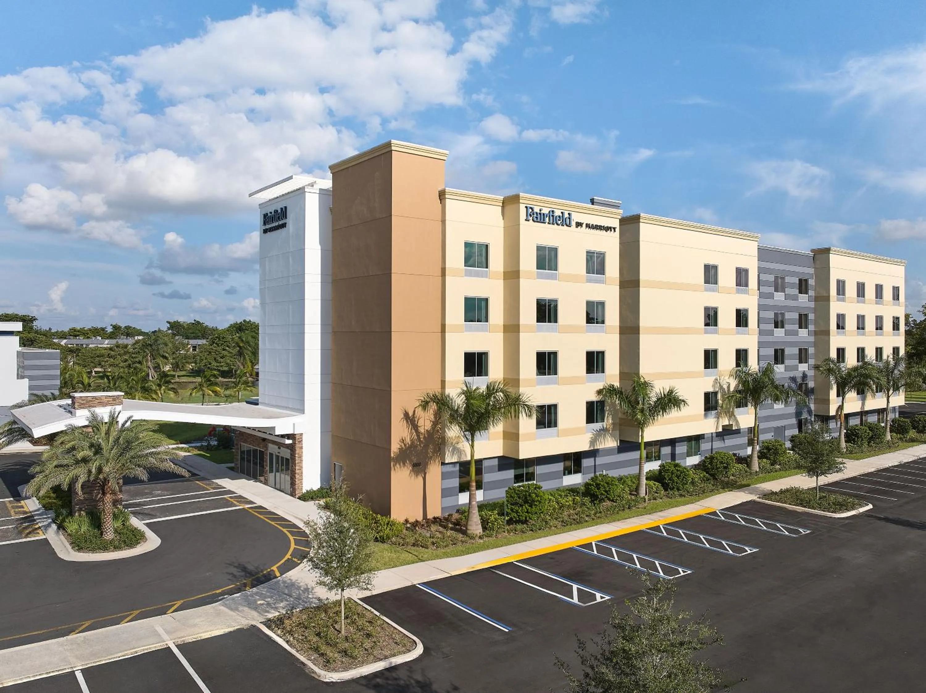 Property building in Fairfield Inn & Suites by Marriott Fort Lauderdale Northwest