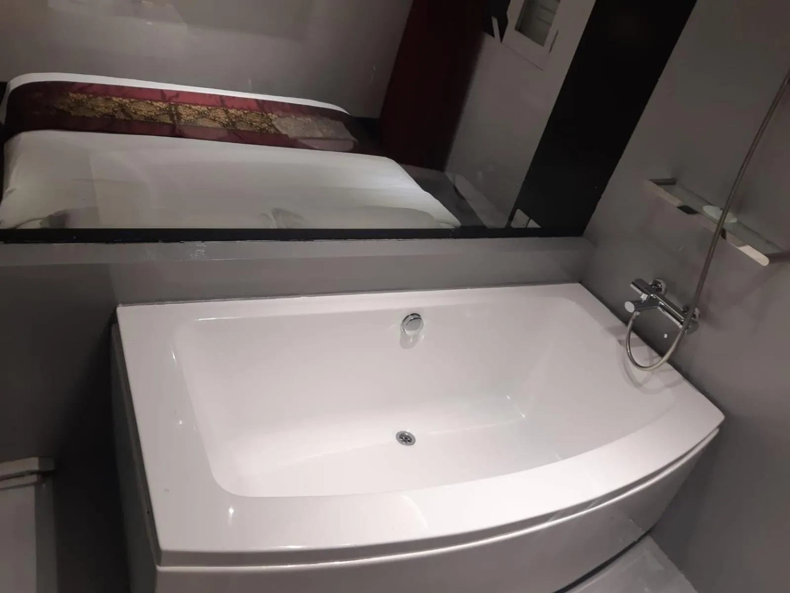 Bathroom in Hi Hotel