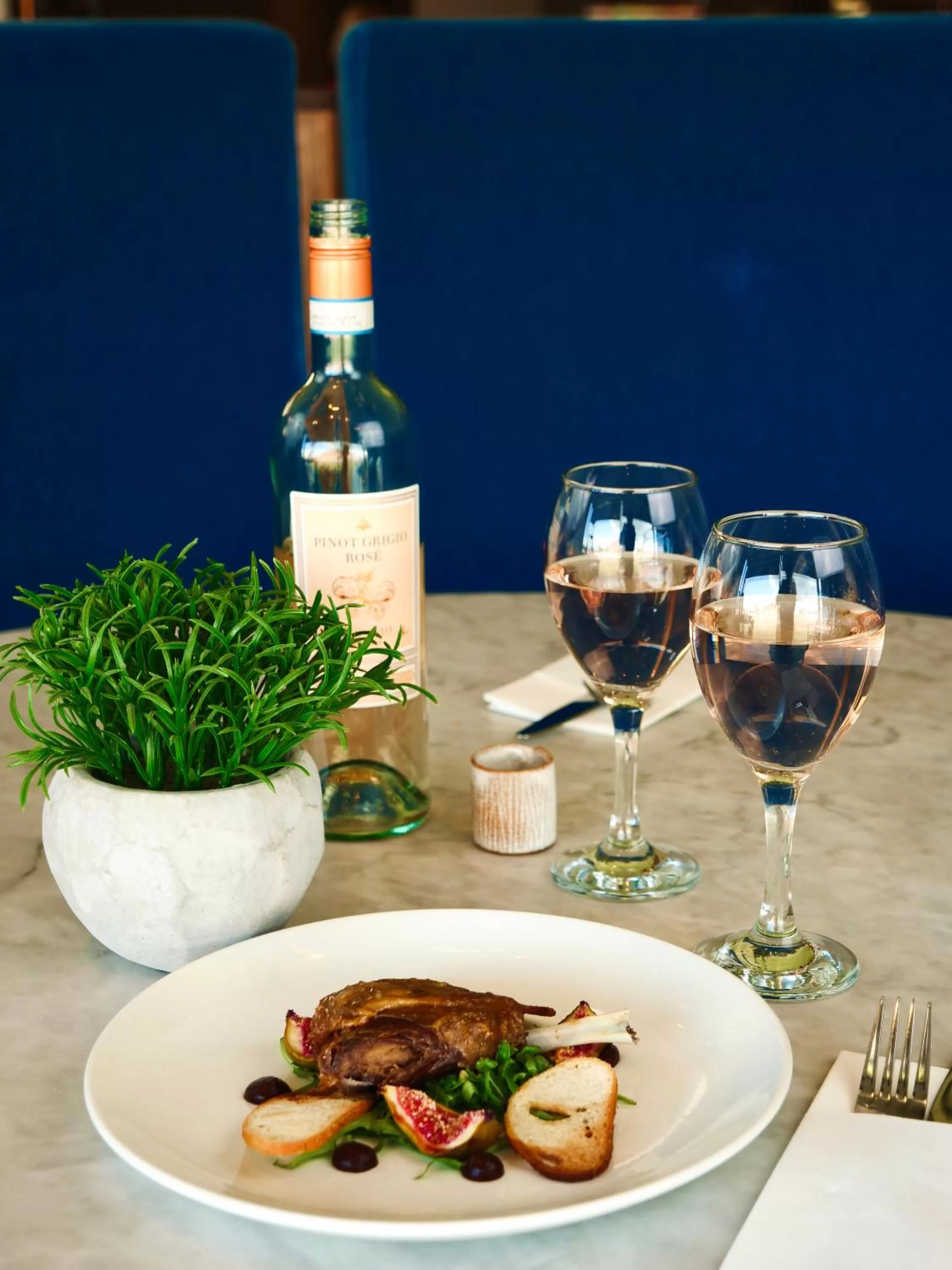 Food and drinks in Clayton Hotel, Manchester Airport