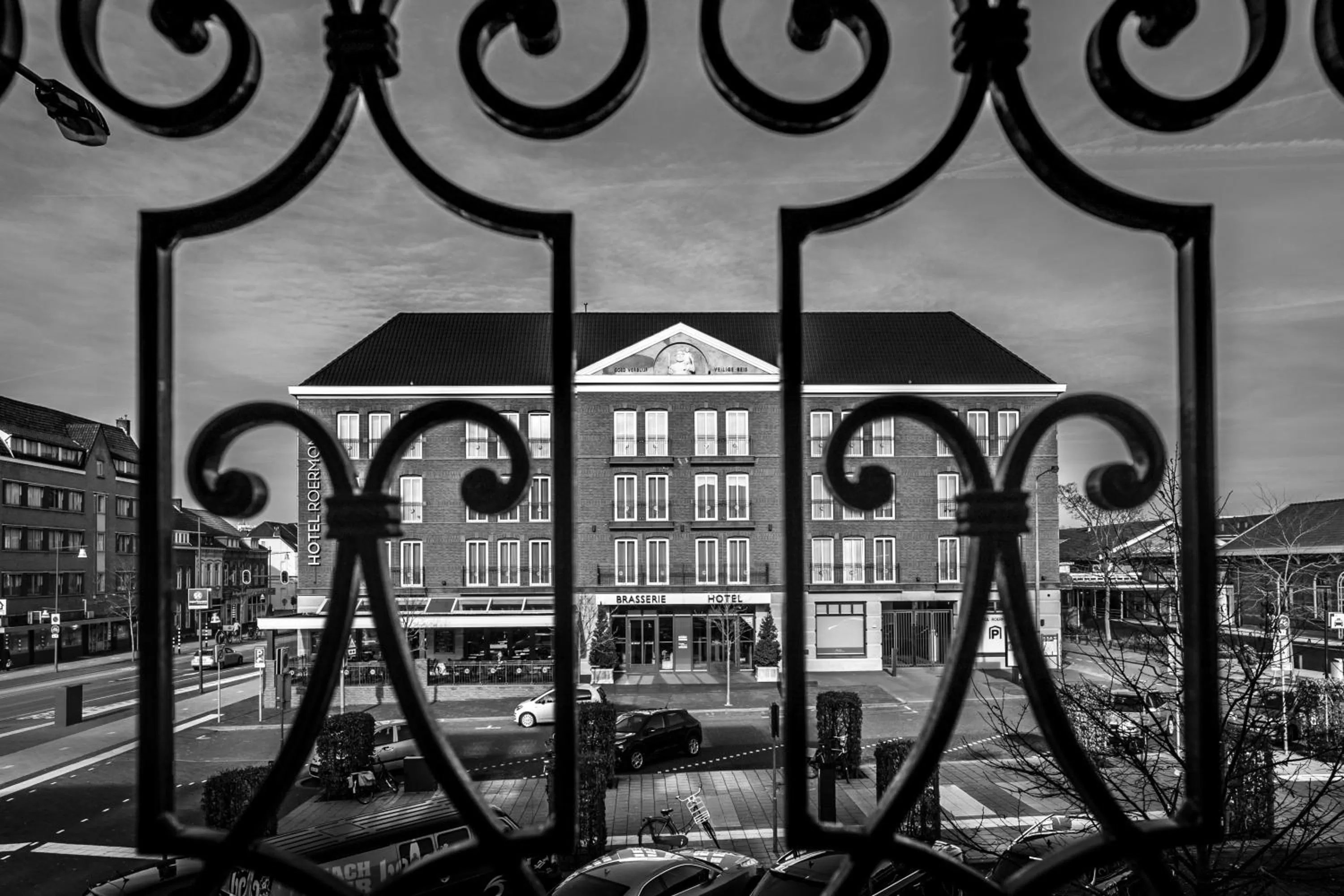 Facade/entrance in Hotel Roermond