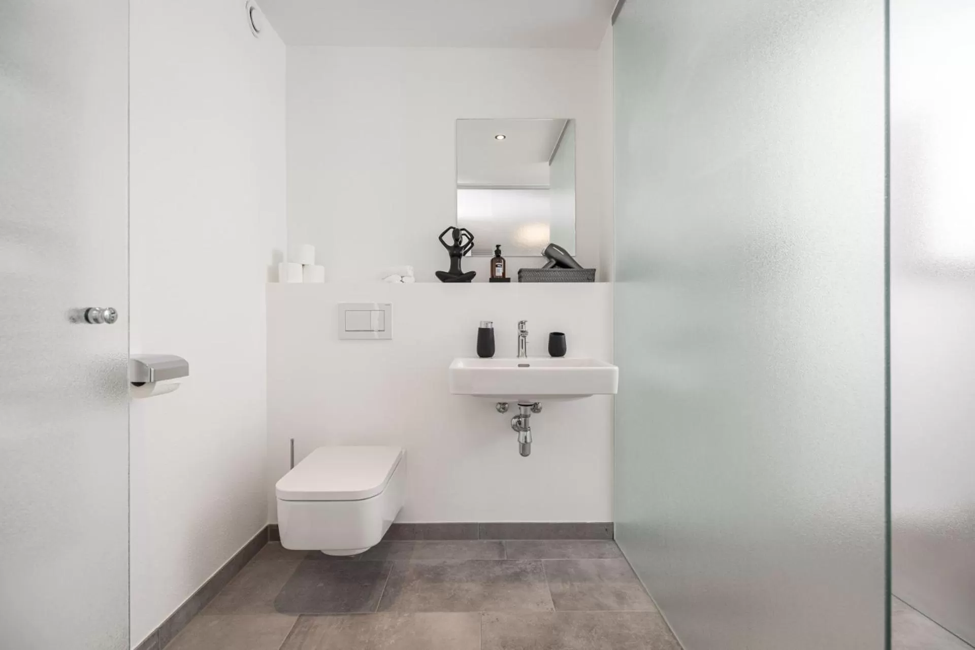 Bathroom in Max Studios