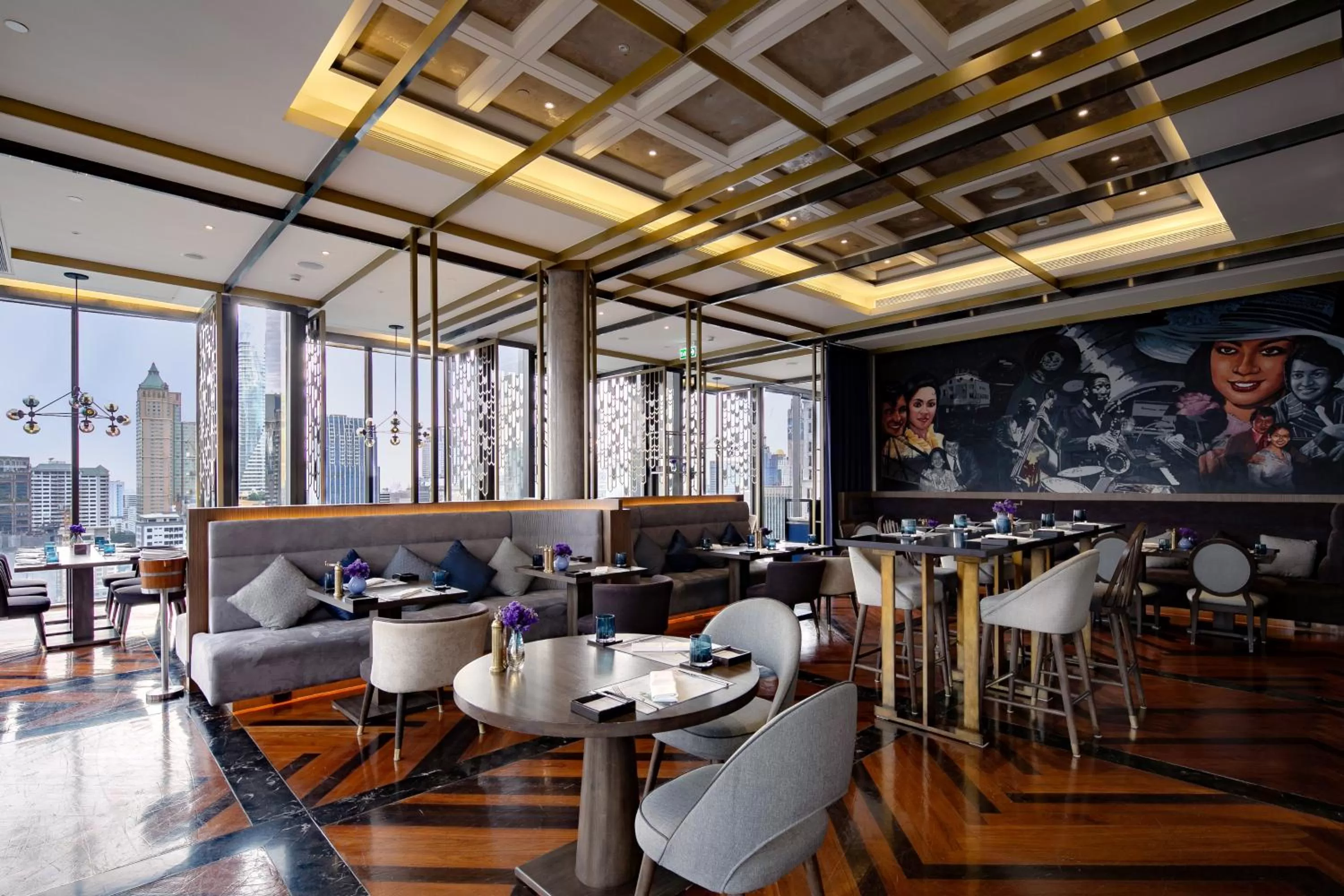 Restaurant/places to eat in Hotel Indigo Bangkok Wireless Road by IHG