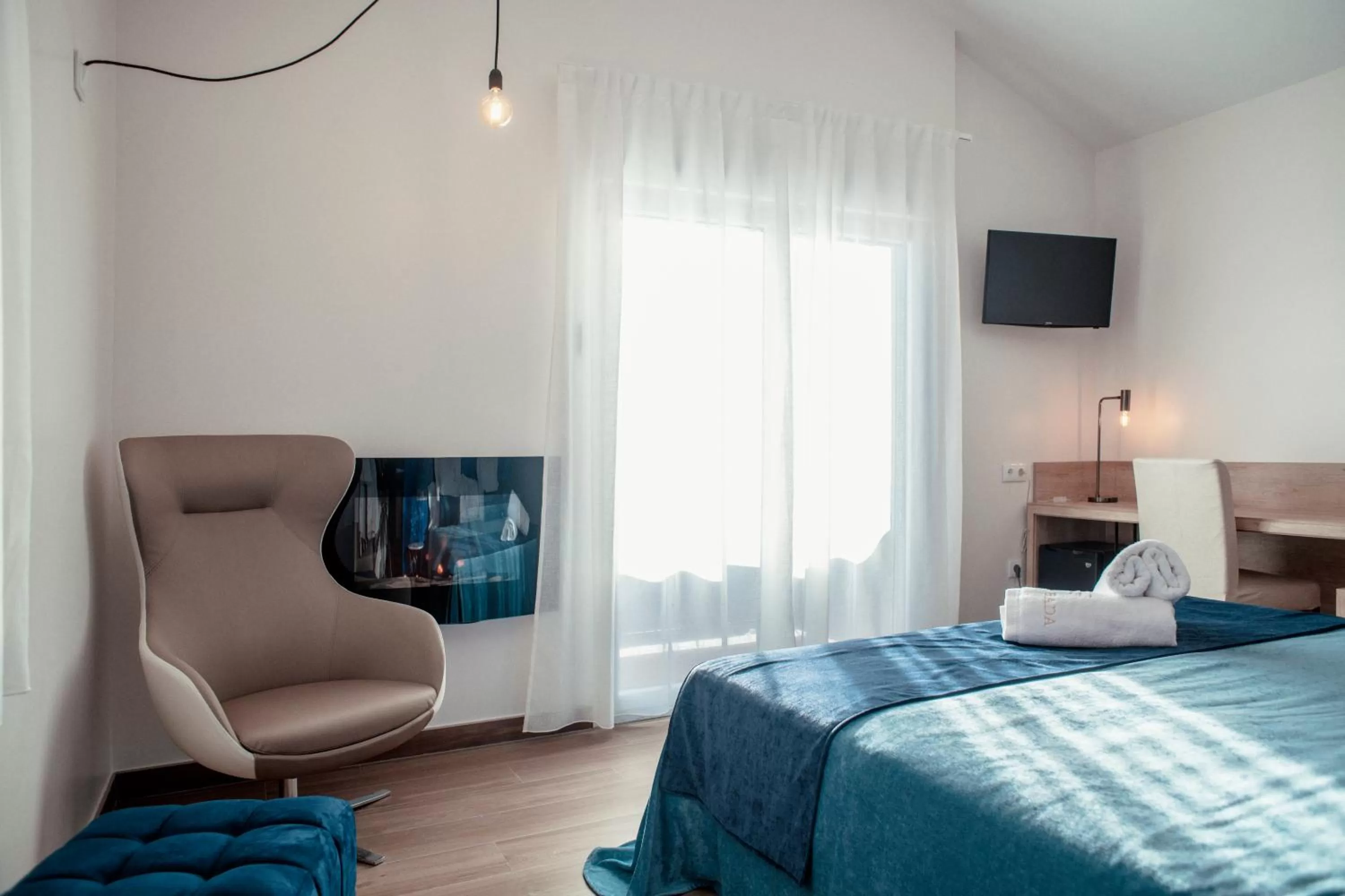 TV and multimedia, Bed in La Trobada Hotel Boutique