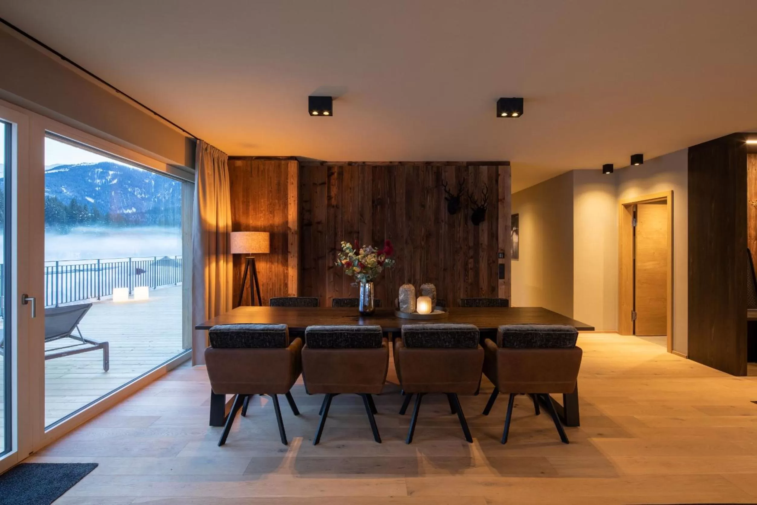Dining area in Berg & Golf Resort Westendorf by ALPS RESORTS