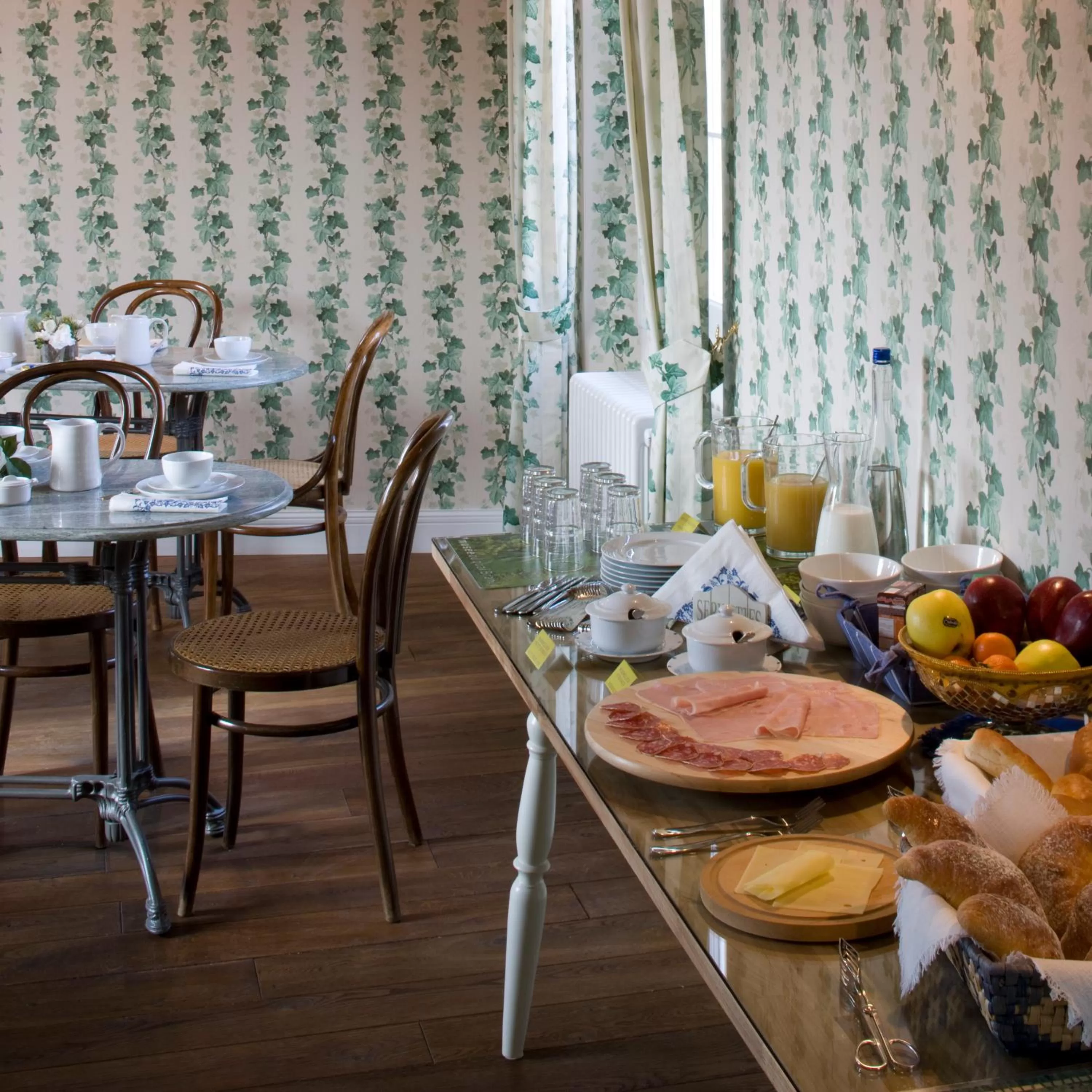 Decorative detail in M Club De Luxe B&B