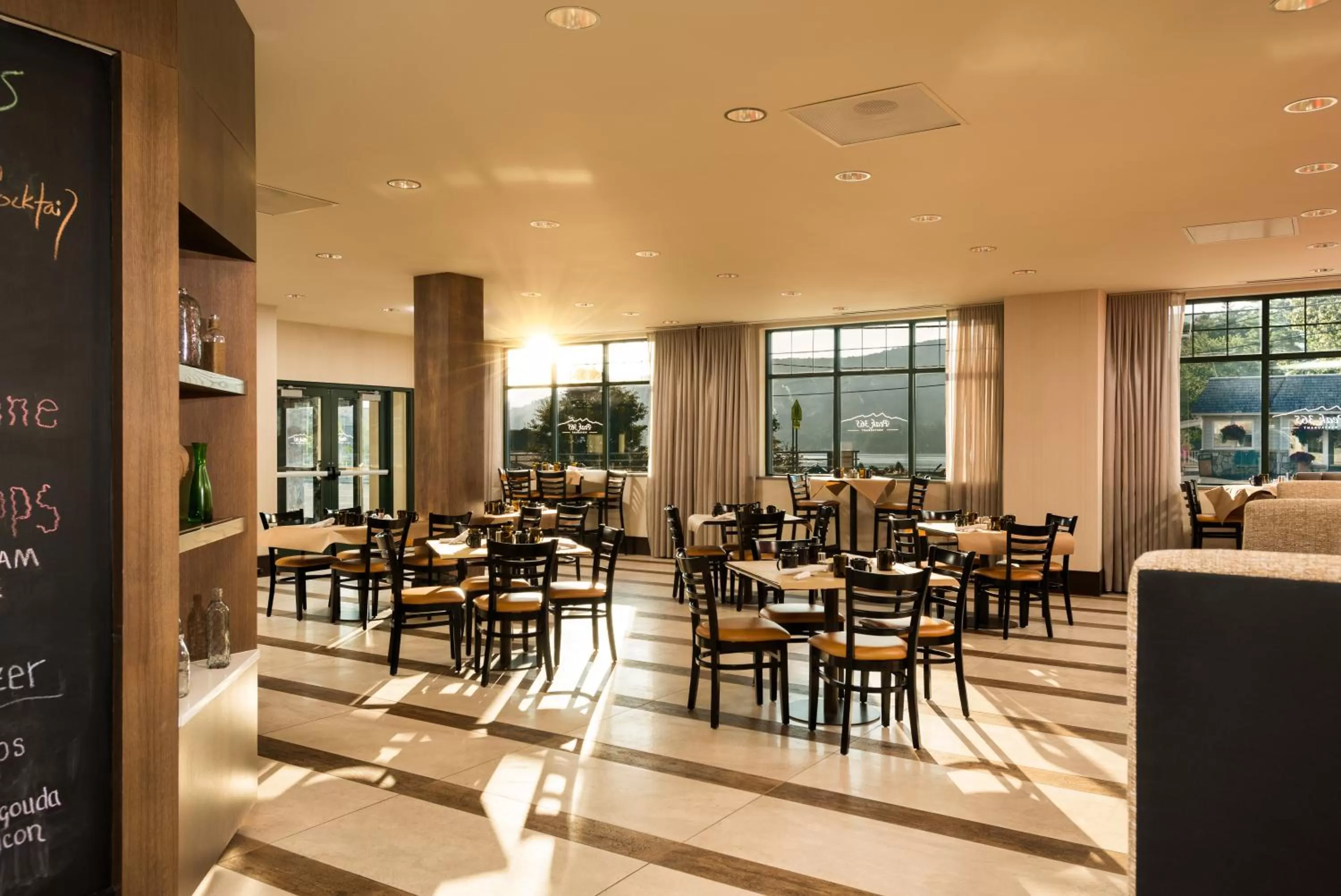 Restaurant/places to eat in Courtyard by Marriott Lake George