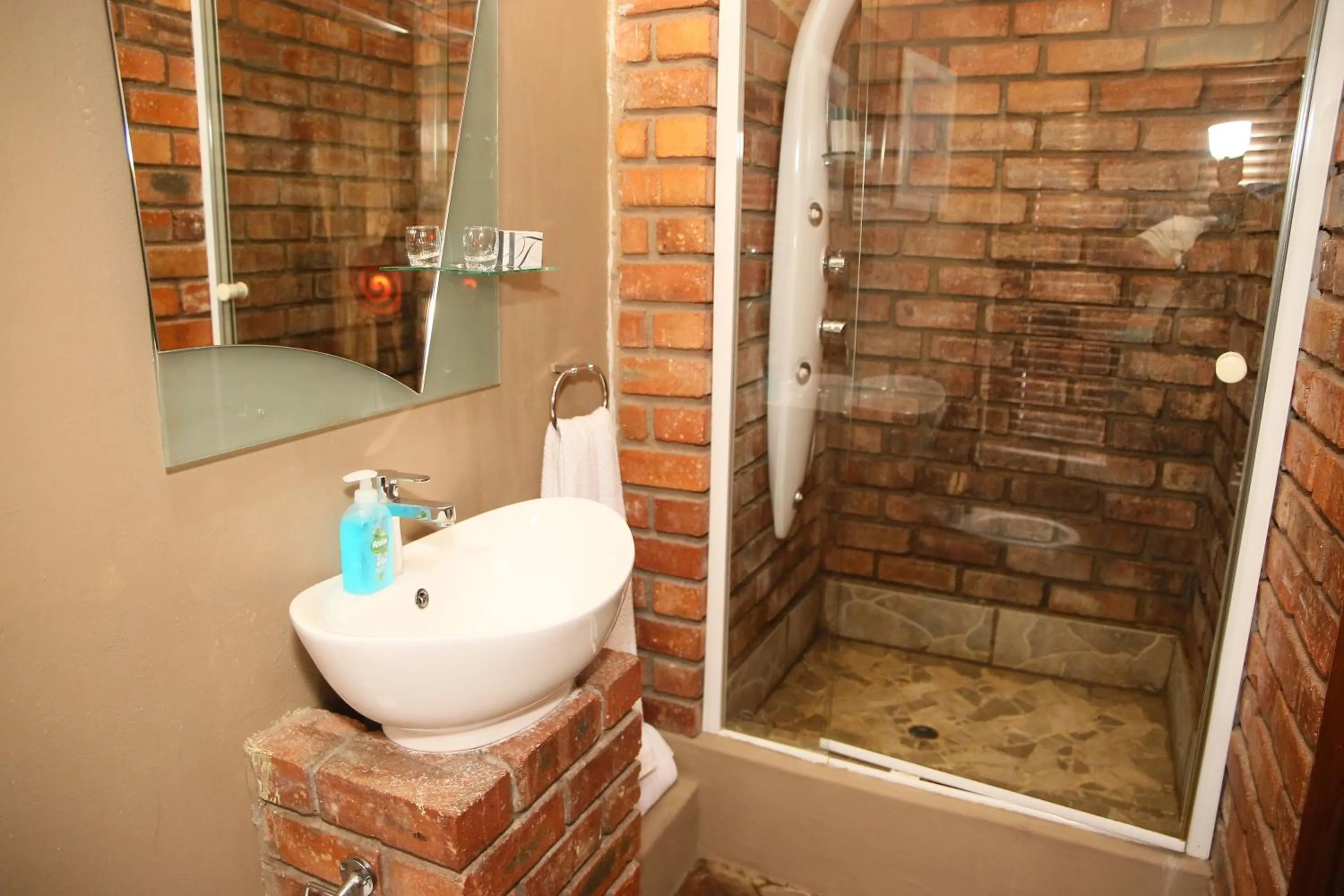 Moonriver Guesthouse