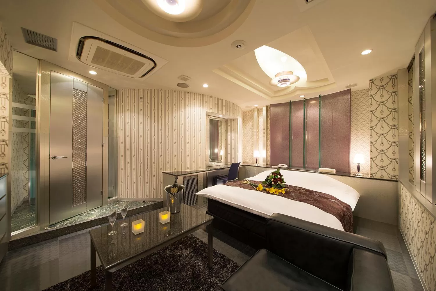 Living room, Bed in Lucky Sun