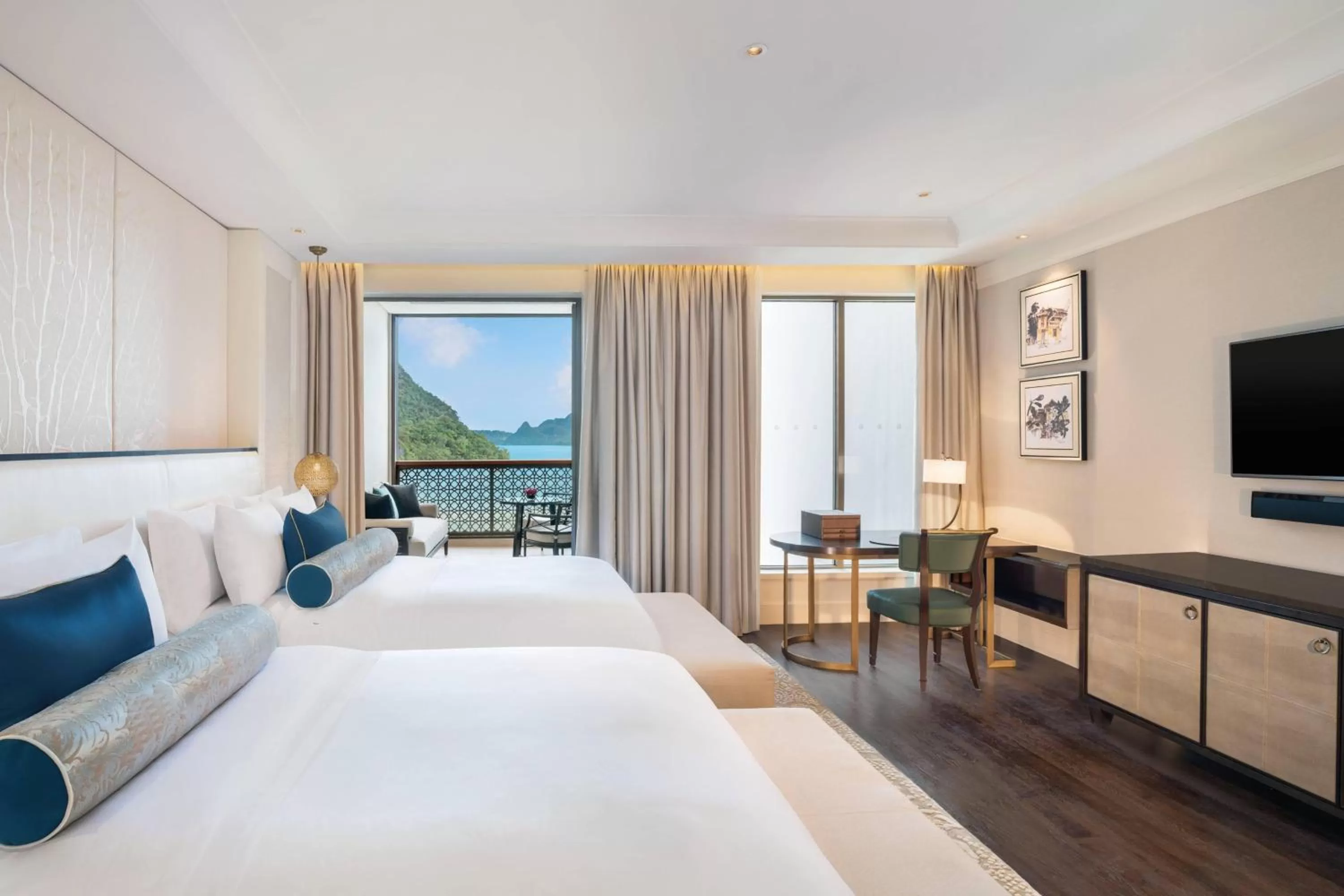 Photo of the whole room, Bed in The St. Regis Langkawi