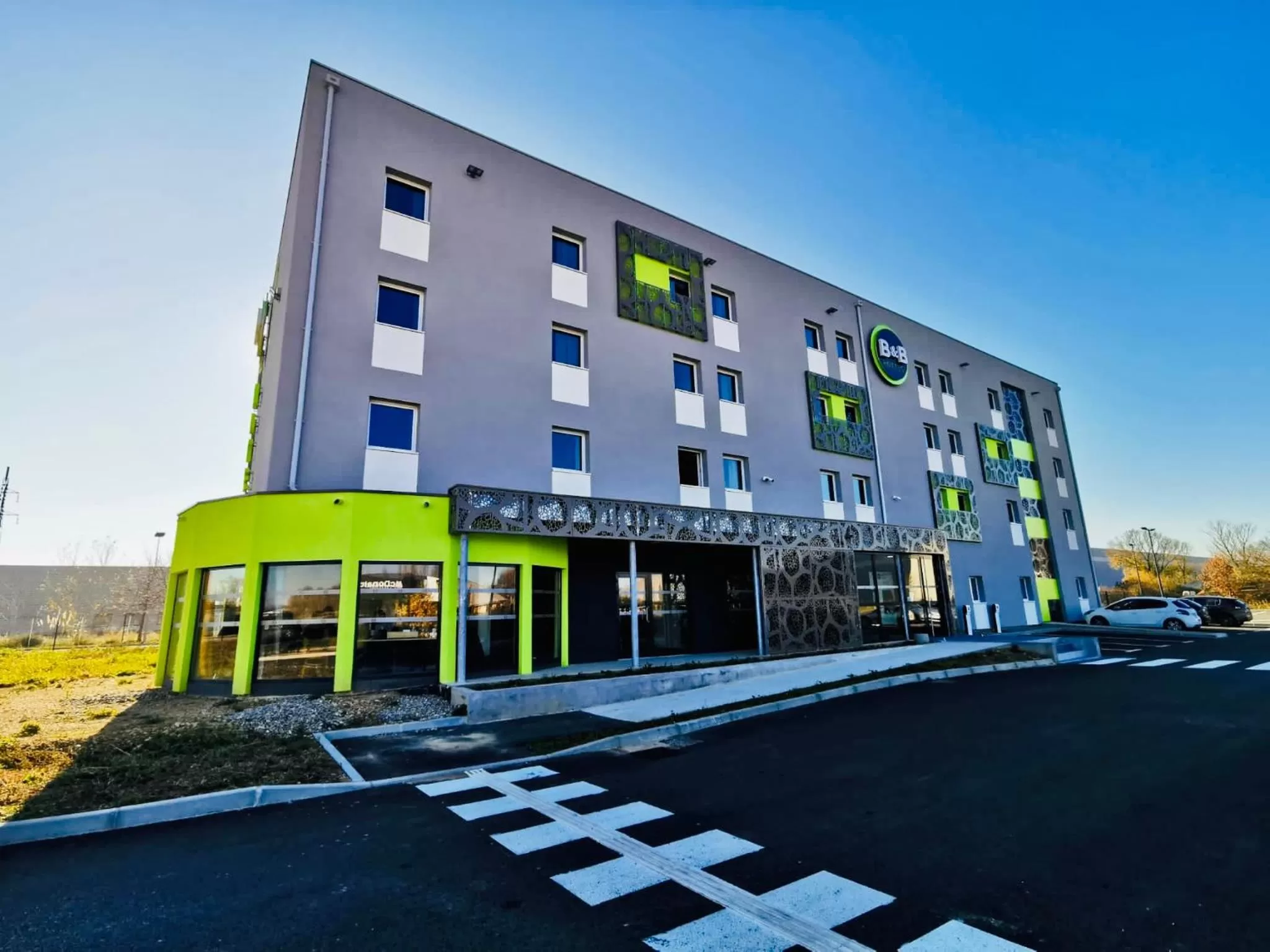 B&B HOTEL Saint-Martin-de-Crau Alpilles Camargue