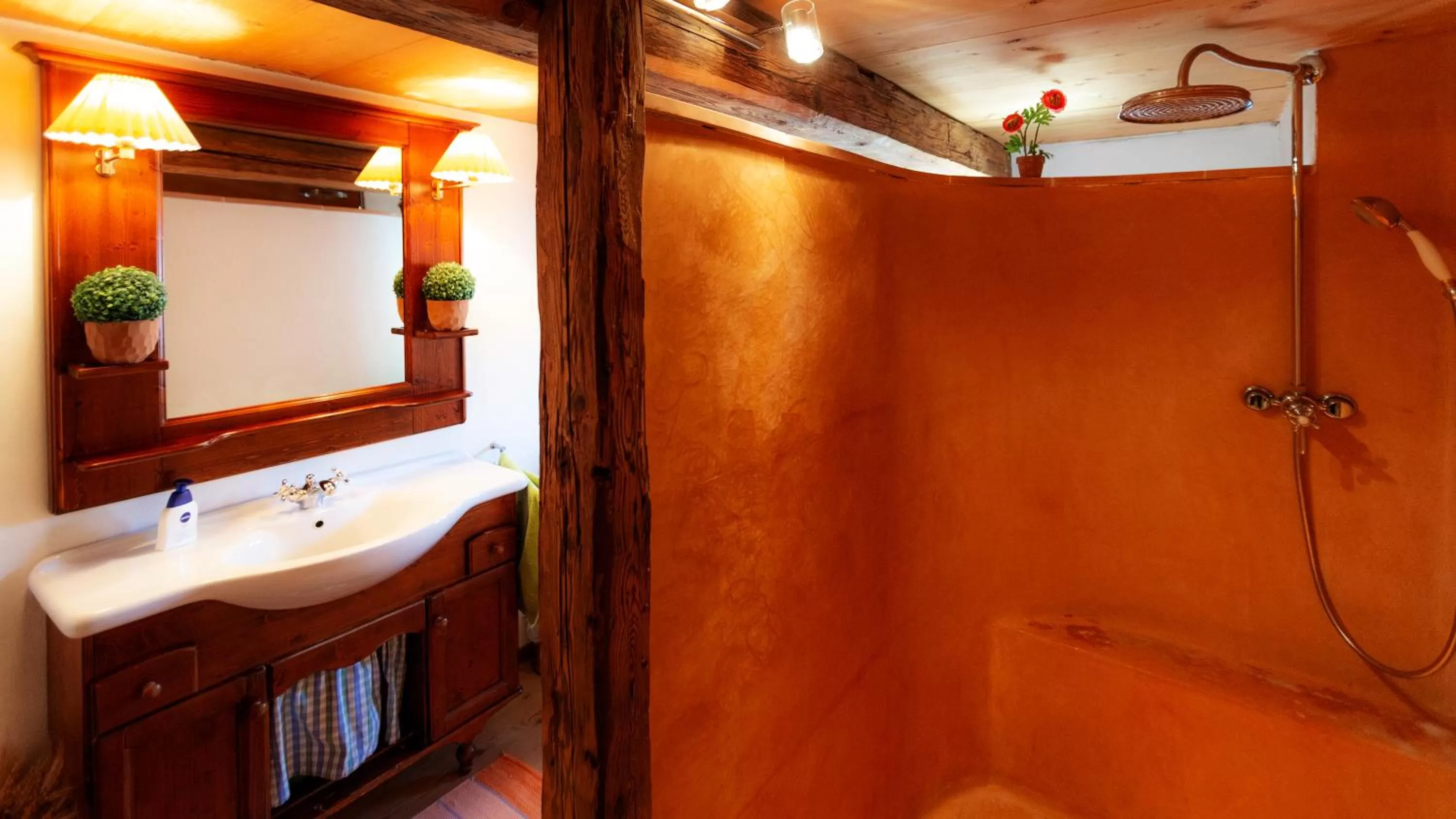 Bathroom in Biohof Hausberg