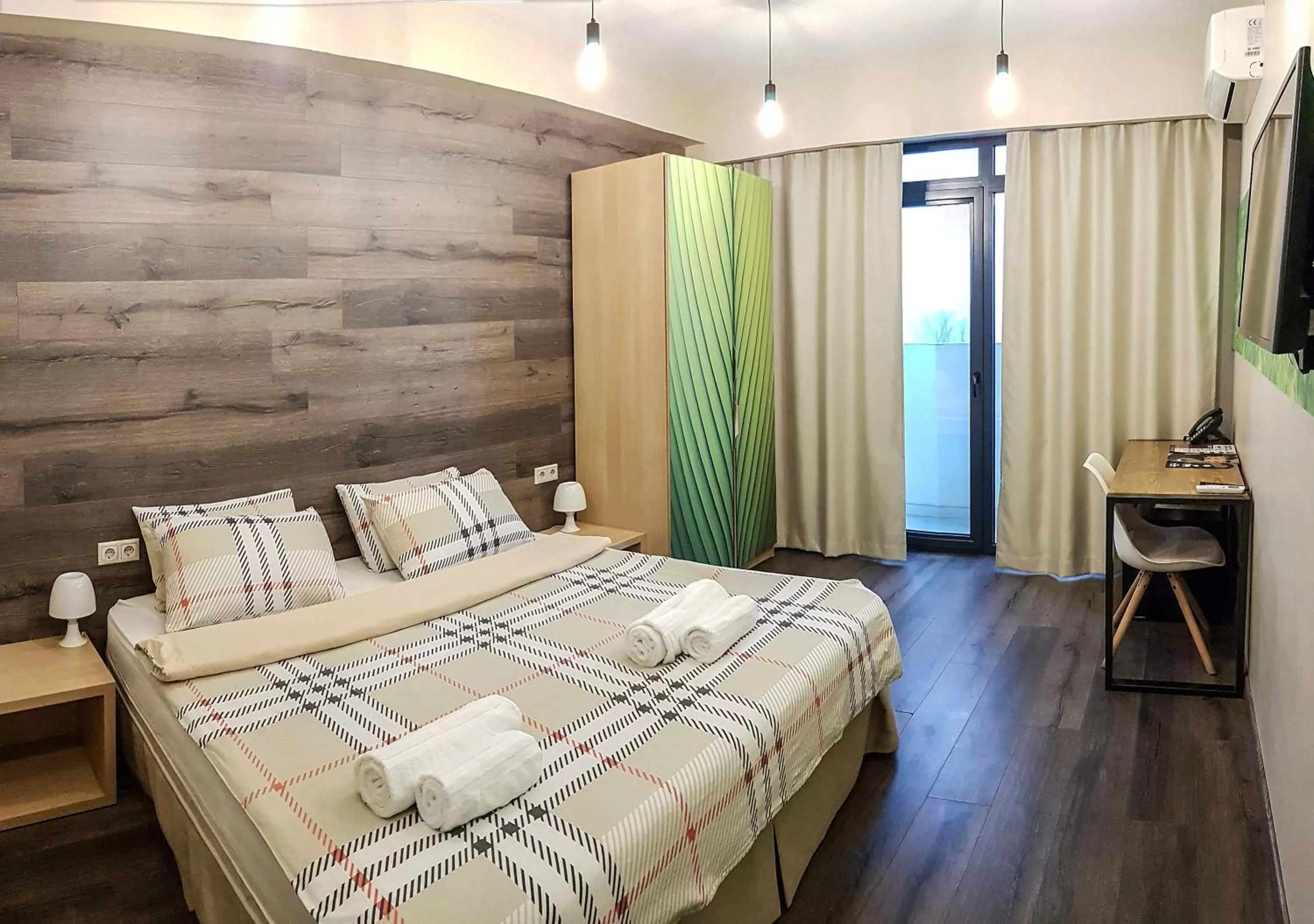 Photo of the whole room, Bed in Wine Hotel Chisinau