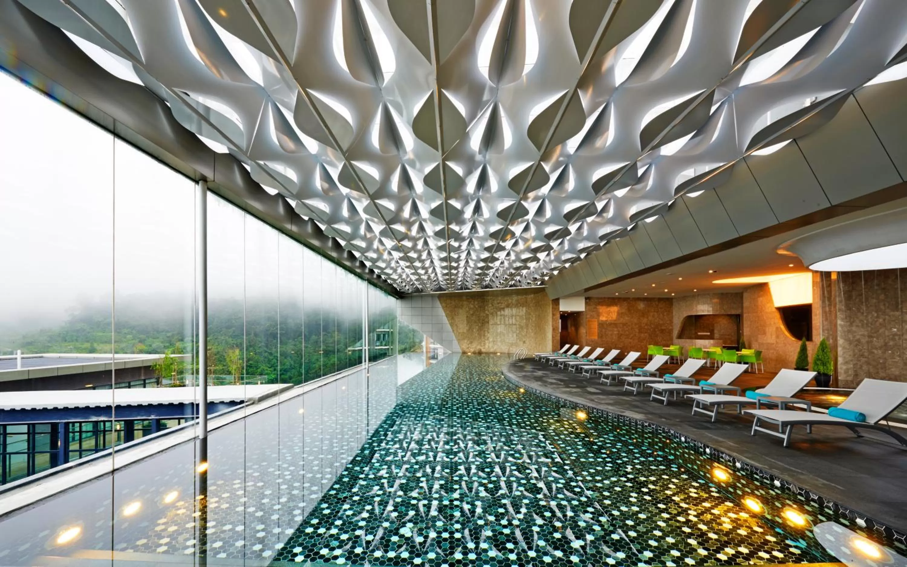 Swimming pool in Sky Retreat Genting Highlands