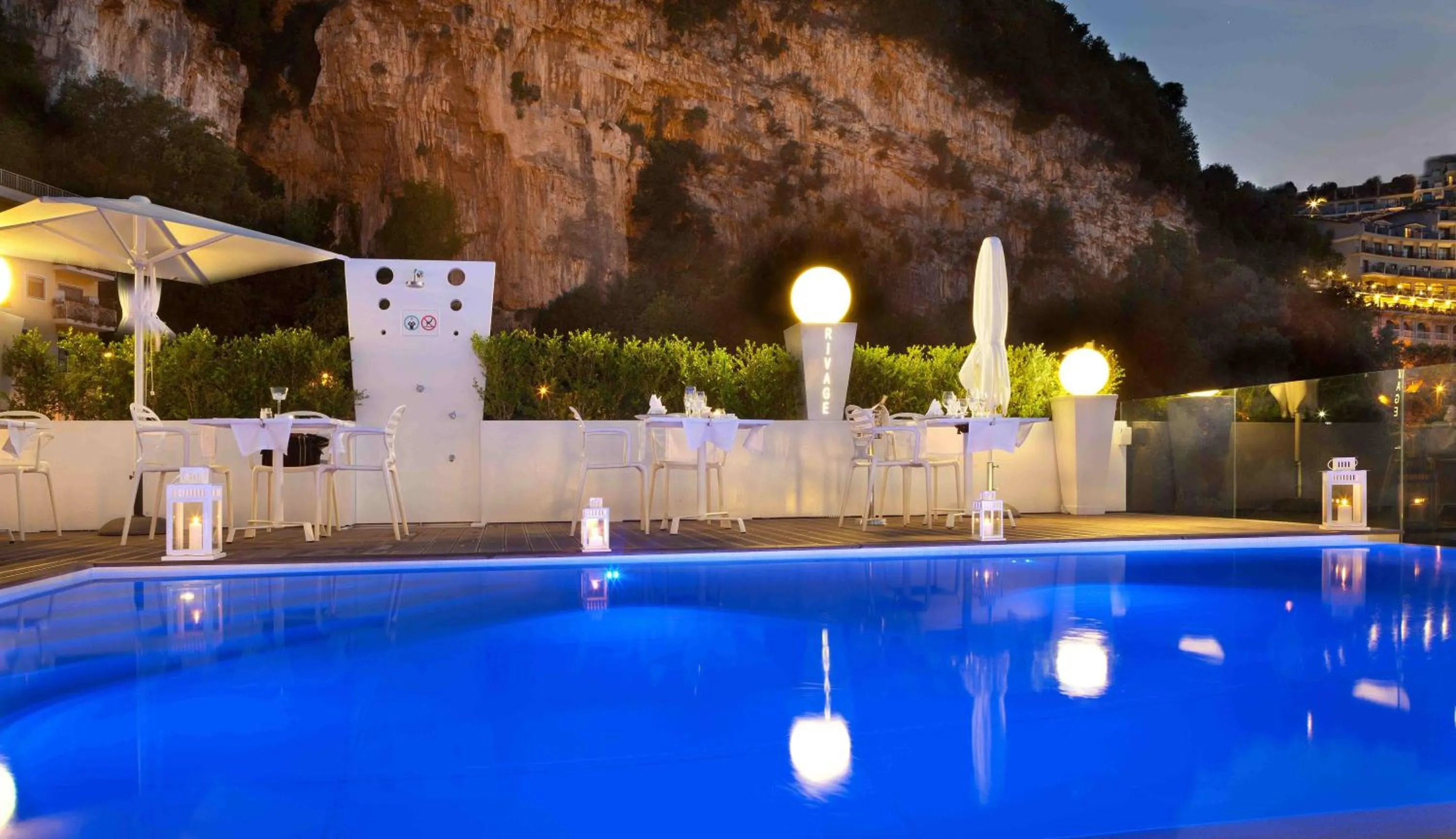 Restaurant/places to eat in Hotel Rivage