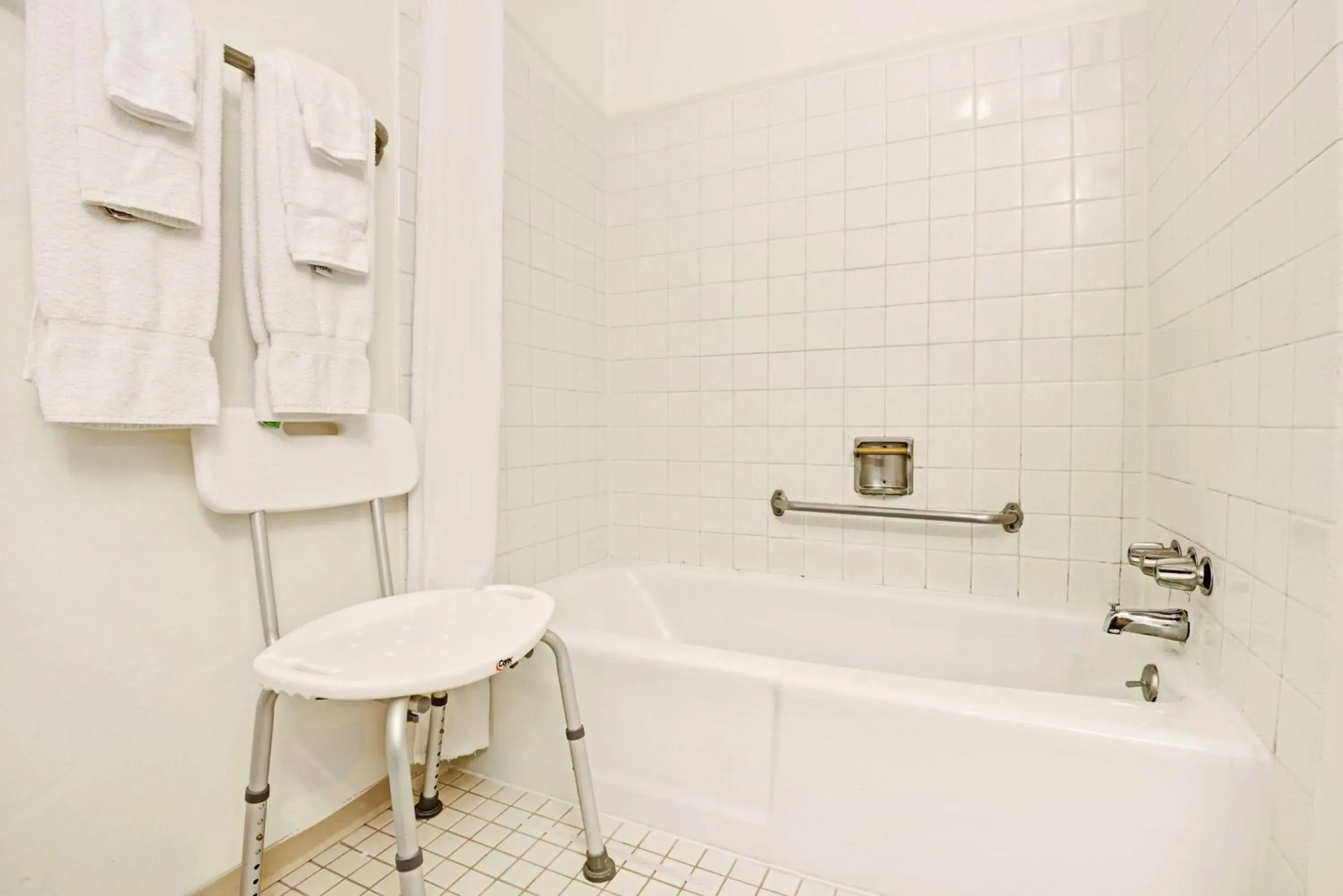 King Room - Disability Access - Non-Smoking in Travelodge by Wyndham Laramie King Room - Disability Access - Non-Smoking in Travelodge by Wyndham Laramie