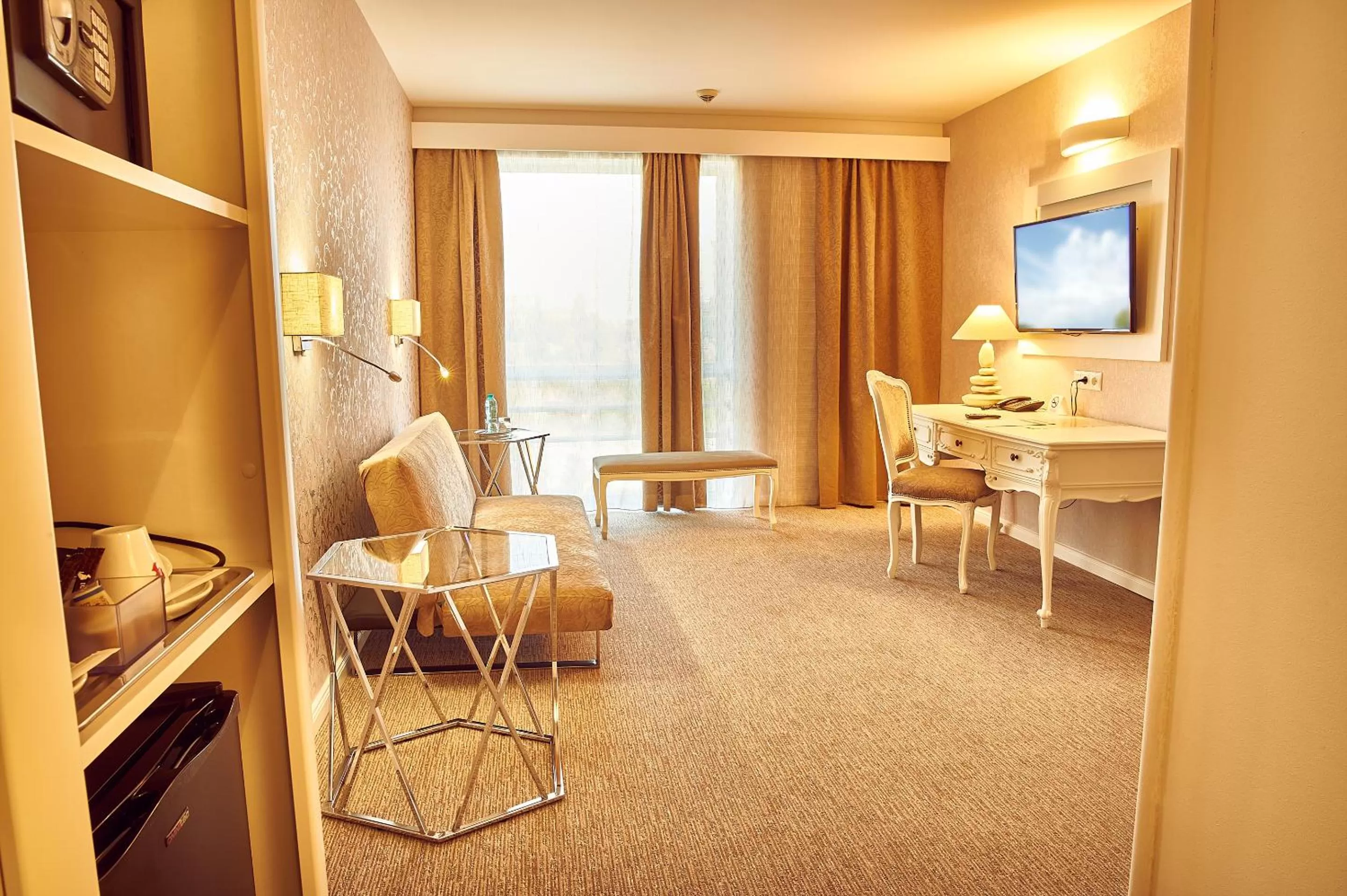 TV and multimedia in Continental Forum Bucuresti Palatul Parlamentului