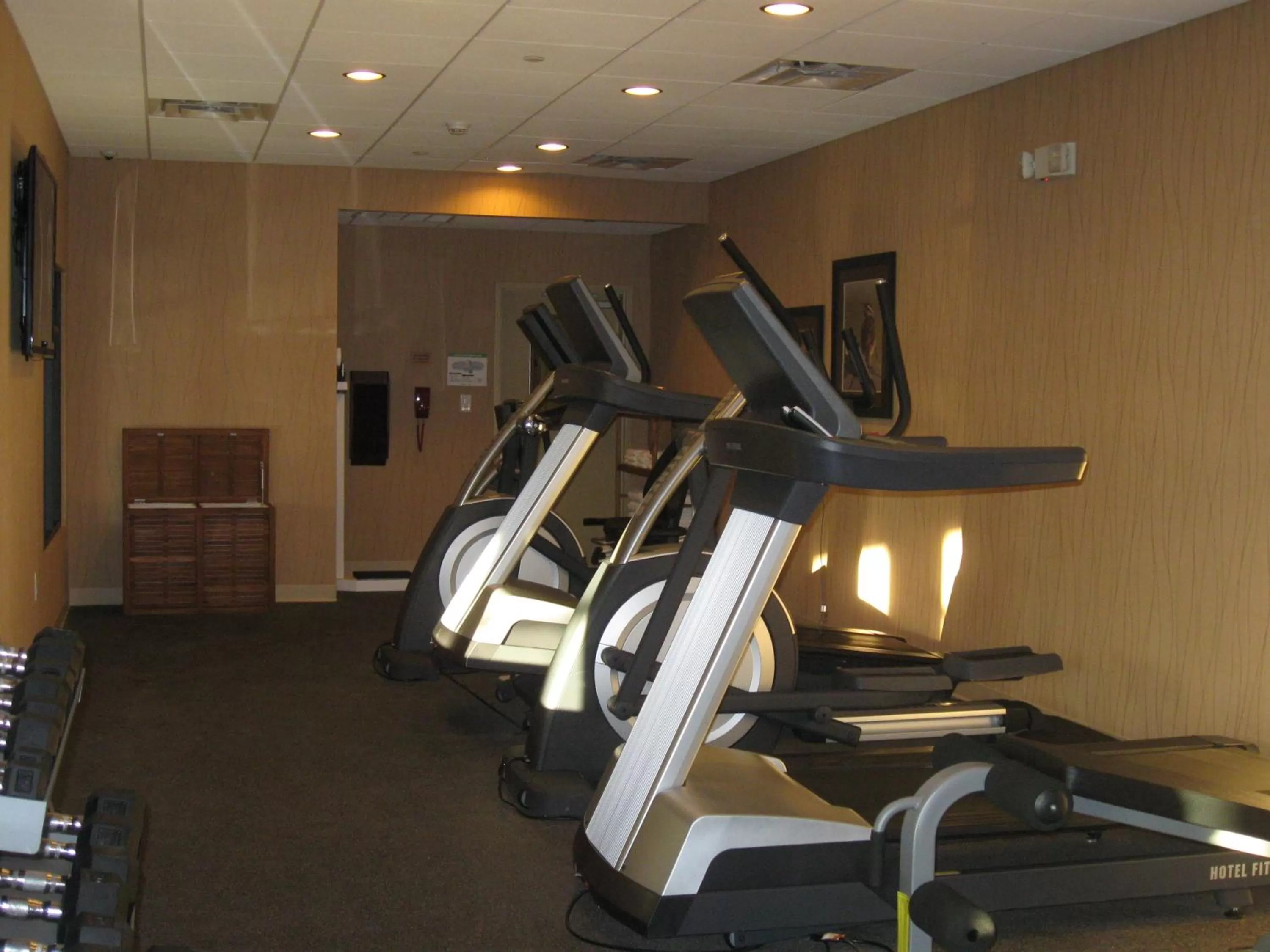 Fitness centre/facilities in Little Missouri Inn & Suites New Town
