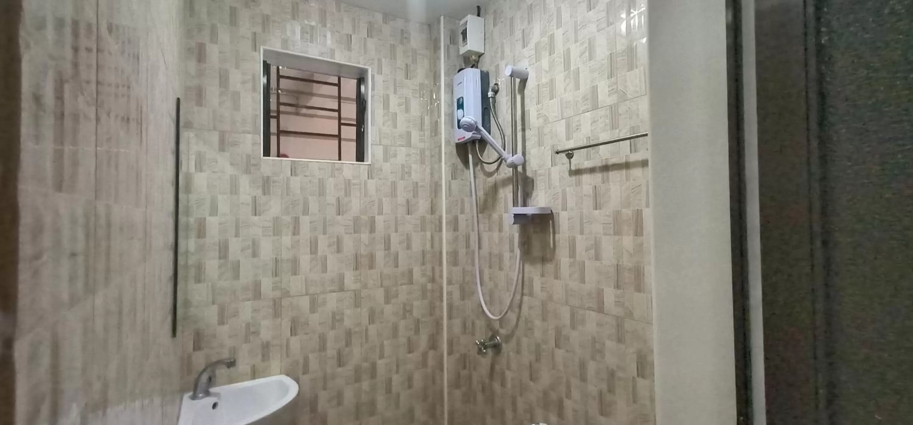 Clark-Pad Inn, Angeles City