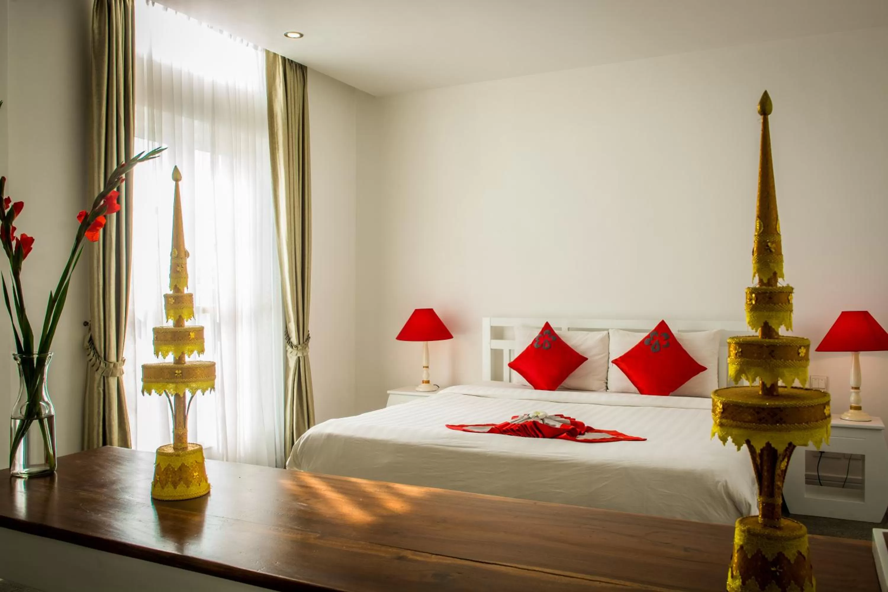 Superior Double Room in The Frangipani Royal Palace Hotel