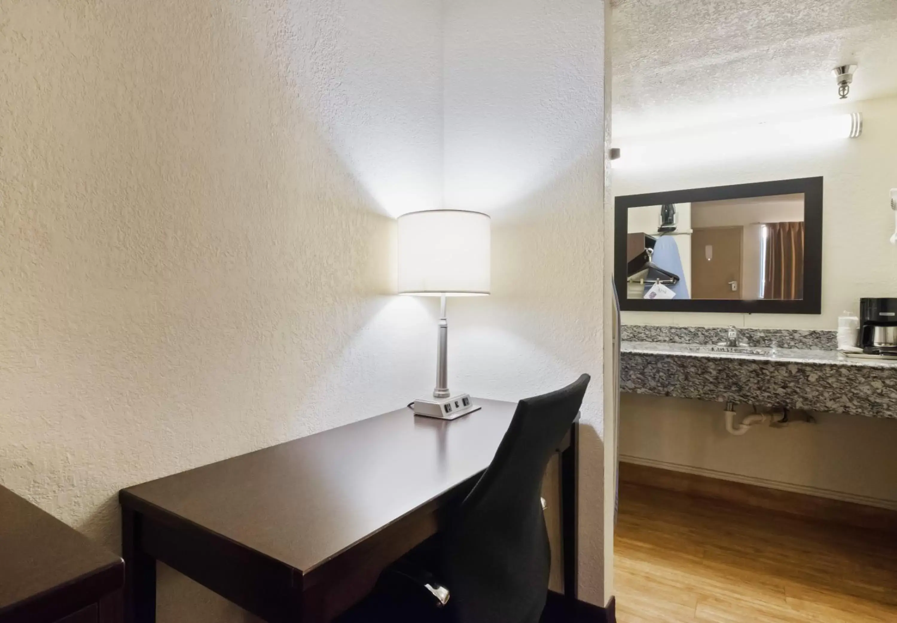 Deluxe Room with Two Queen Beds Non-Smoking in Red Roof Inn Oklahoma Airport I 40 W Fairgrounds Deluxe Room with Two Queen Beds Non-Smoking in Red Roof Inn Oklahoma Airport I 40 W Fairgrounds