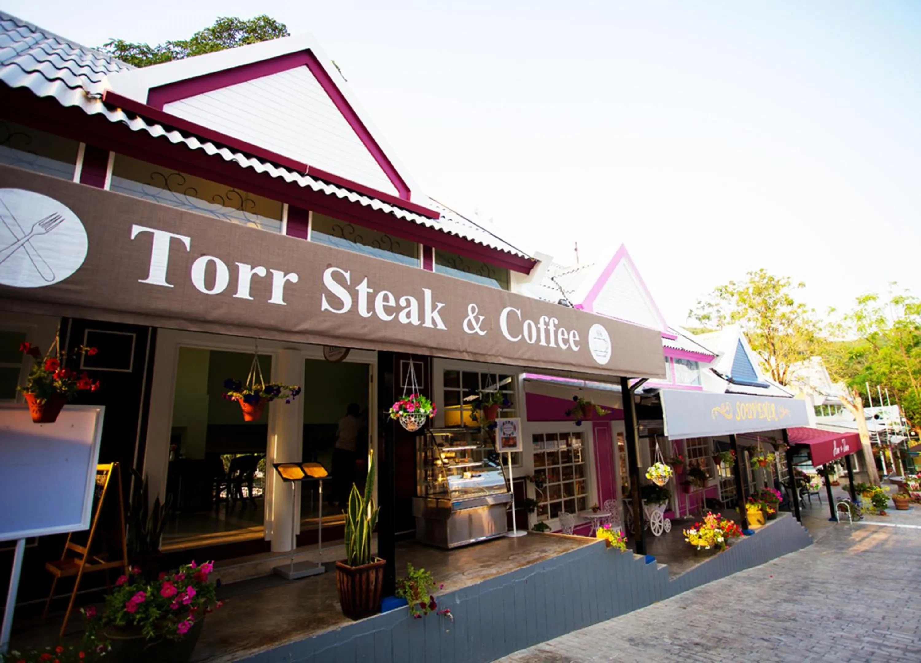 Restaurant/places to eat in Brookside Valley Resort