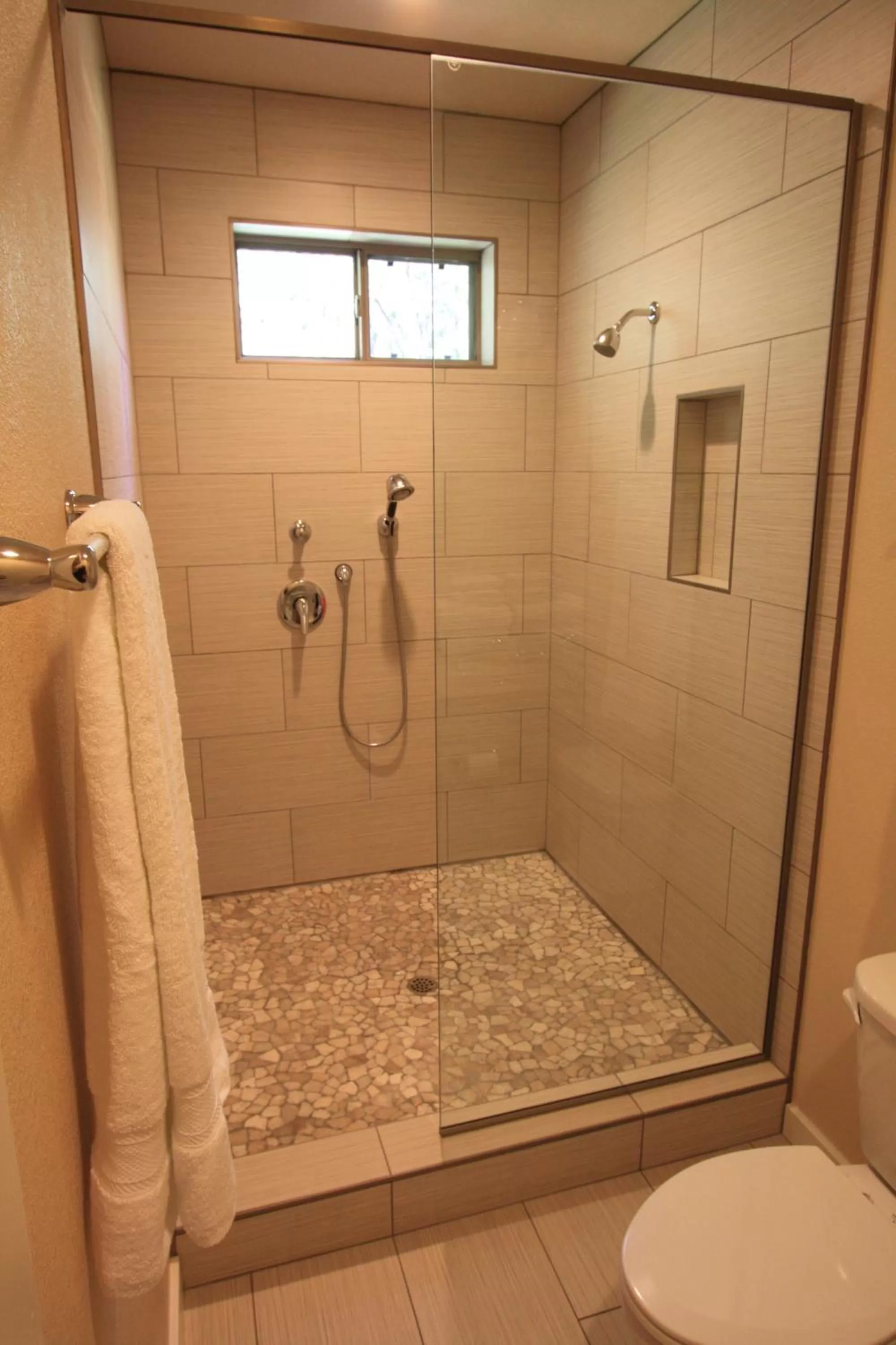 One-Bedroom Suite in The Inn at Shasta Lake