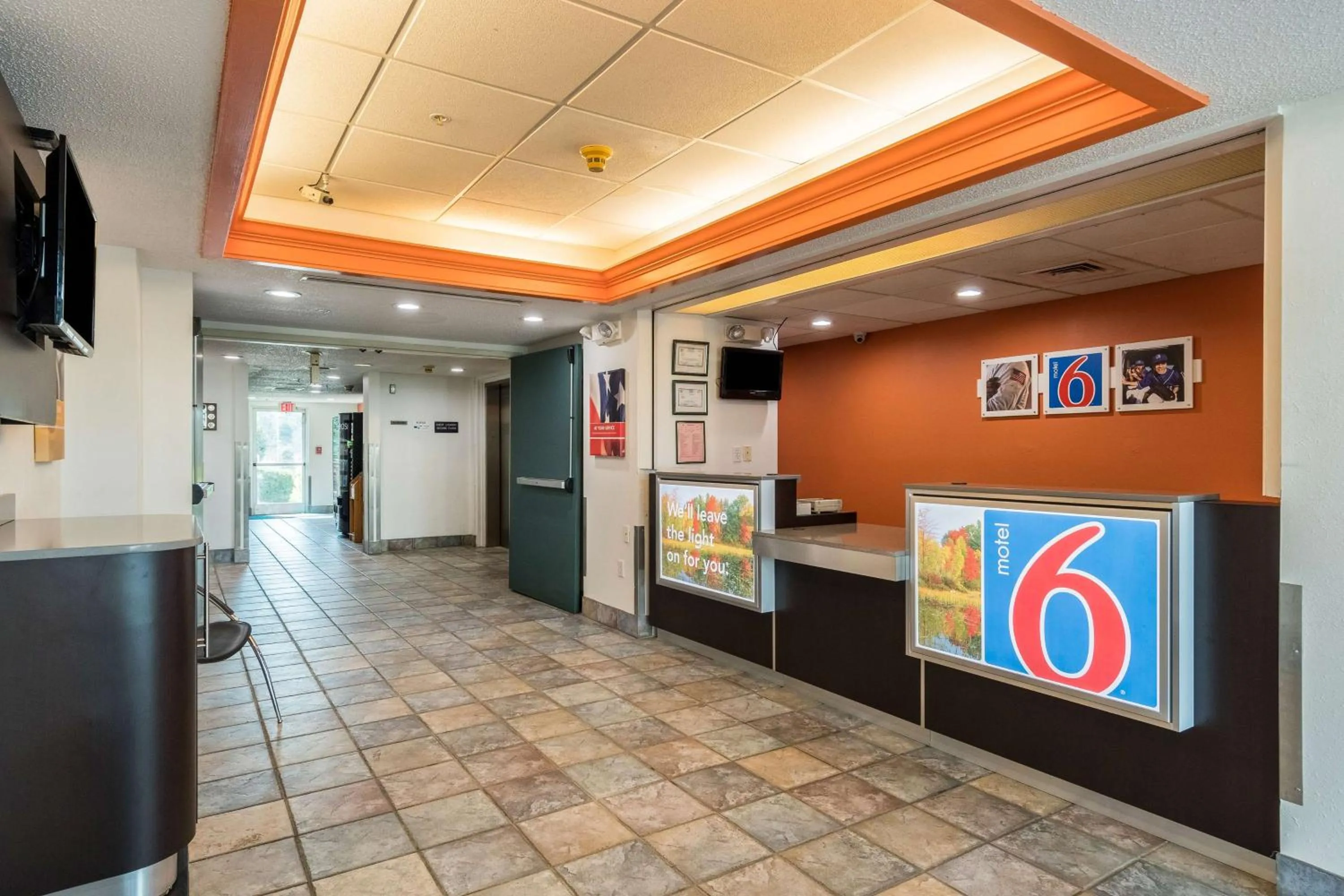 Lobby or reception in Motel 6-Newport, TN
