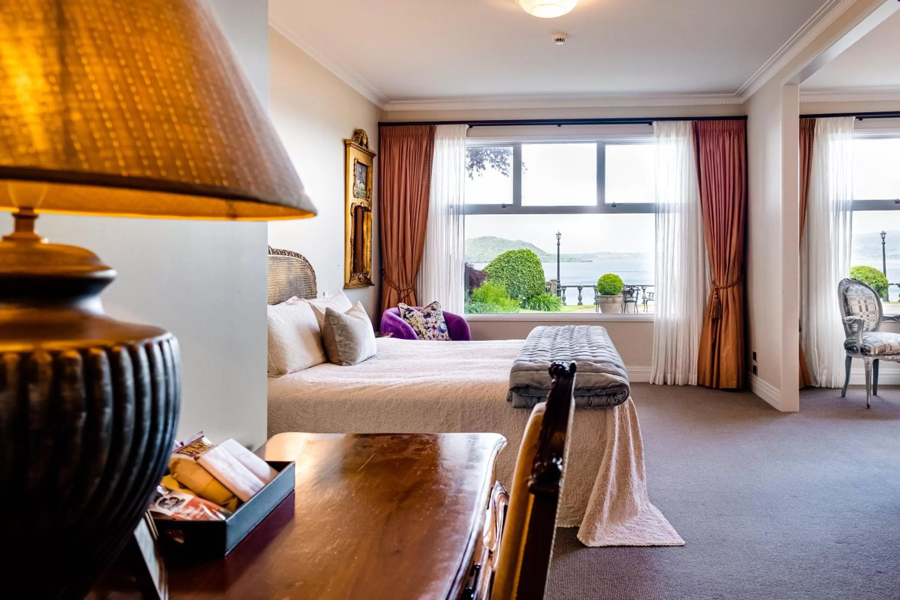 Bedroom, Bed in On The Point - Lake Rotorua