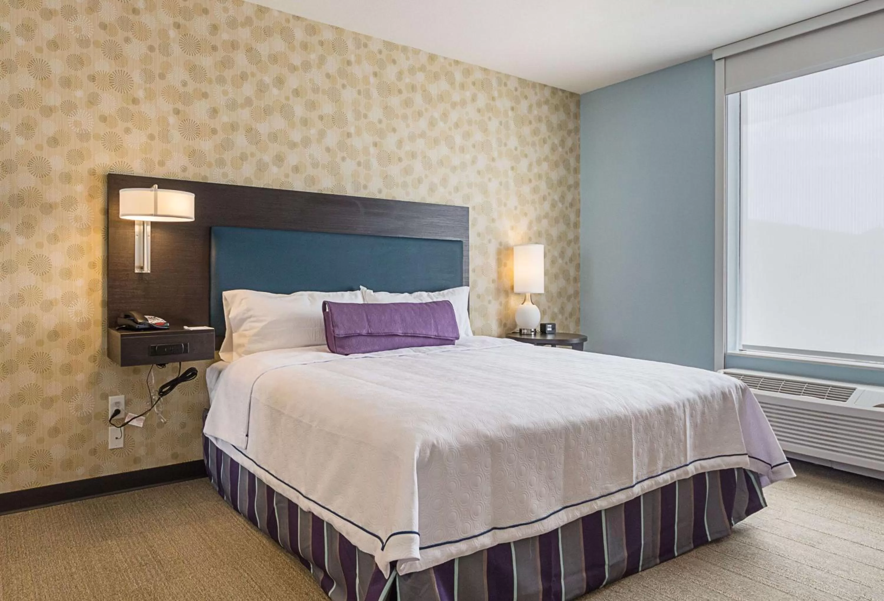 Bed in Home2 Suites By Hilton Oklahoma City Yukon