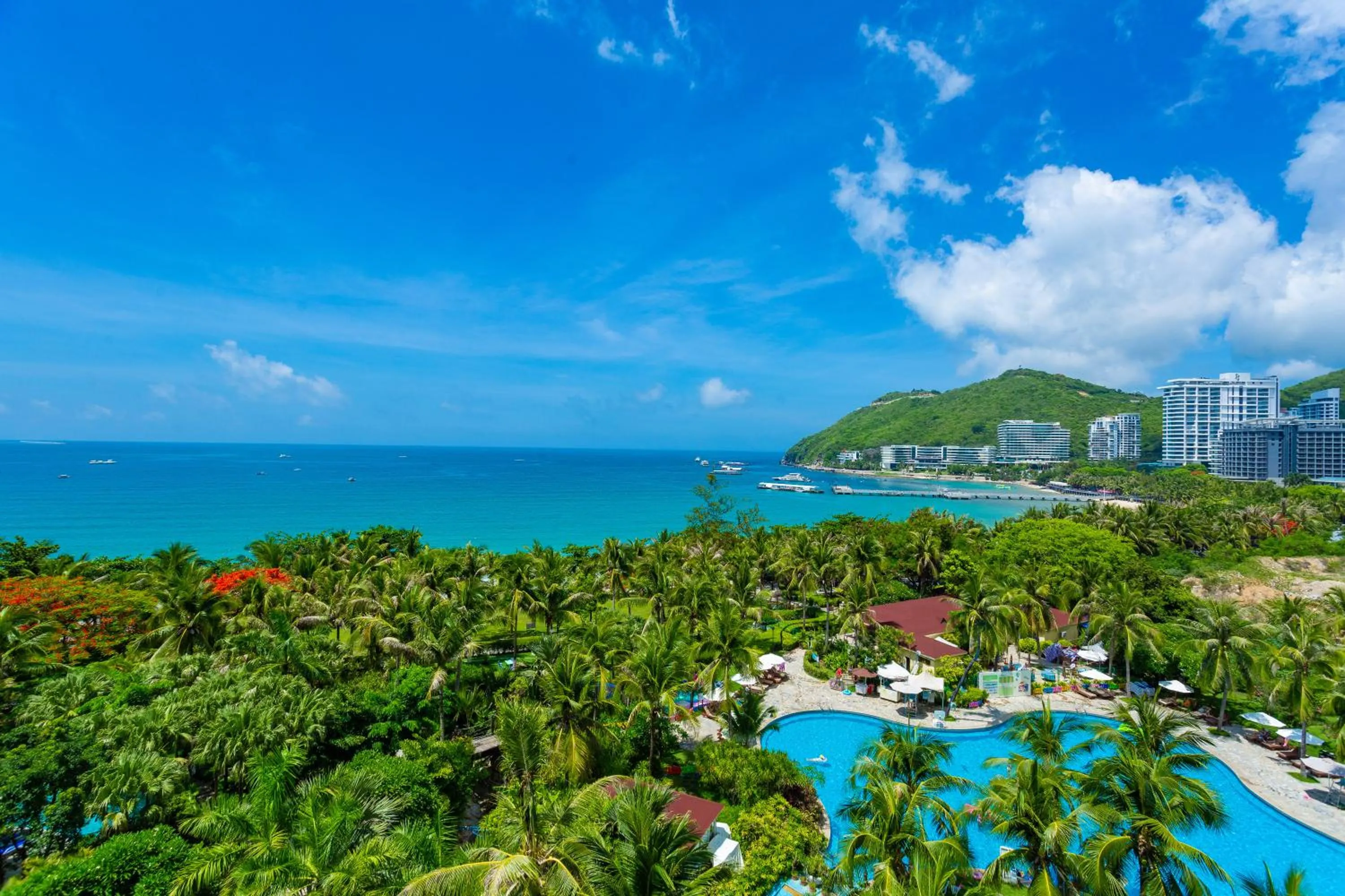 Property building, Pool View in Sunshine Resort Intime Sanya