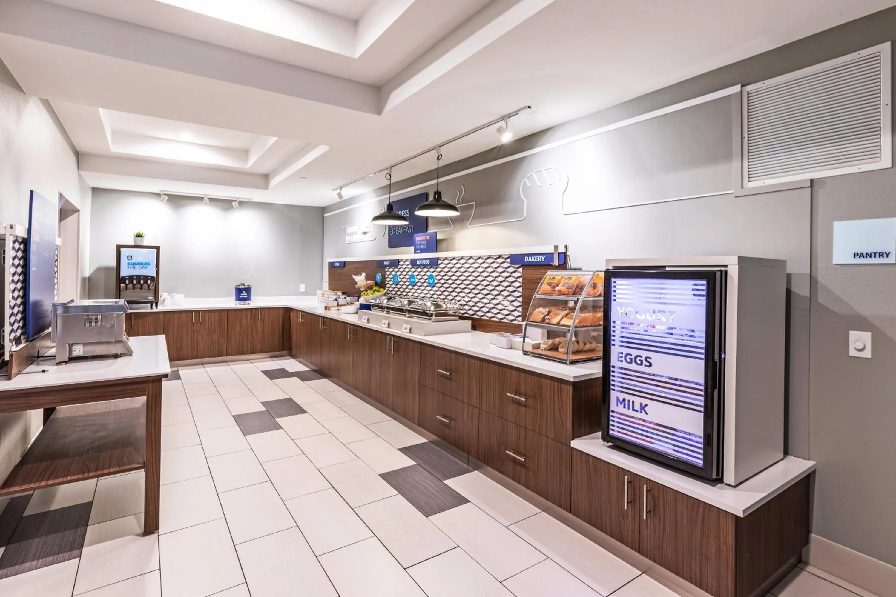 Breakfast in Holiday Inn Express & Suites Austin NW – Lakeway by IHG